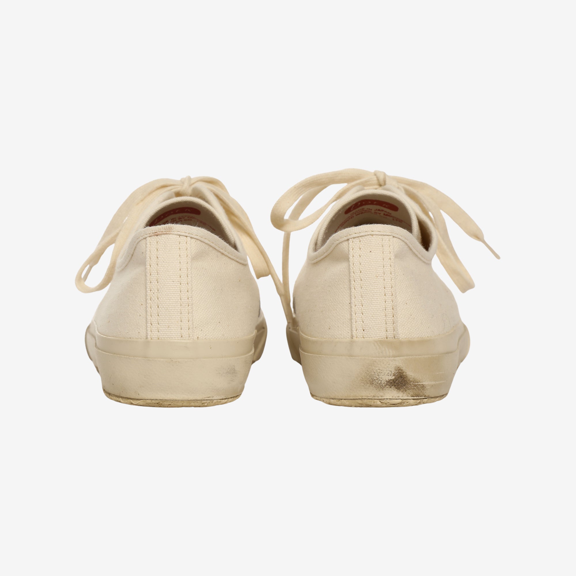 Court Canvas Sneaker