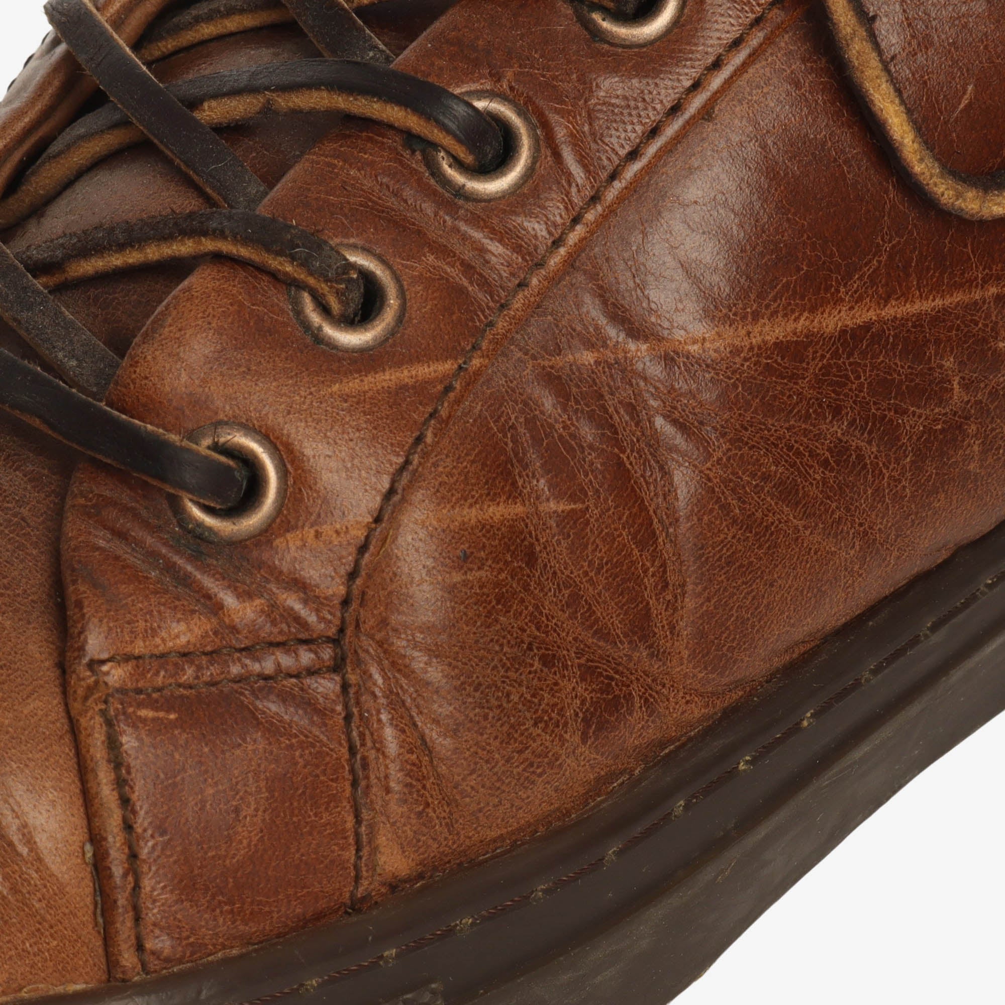 Premier Low Top Sneakers