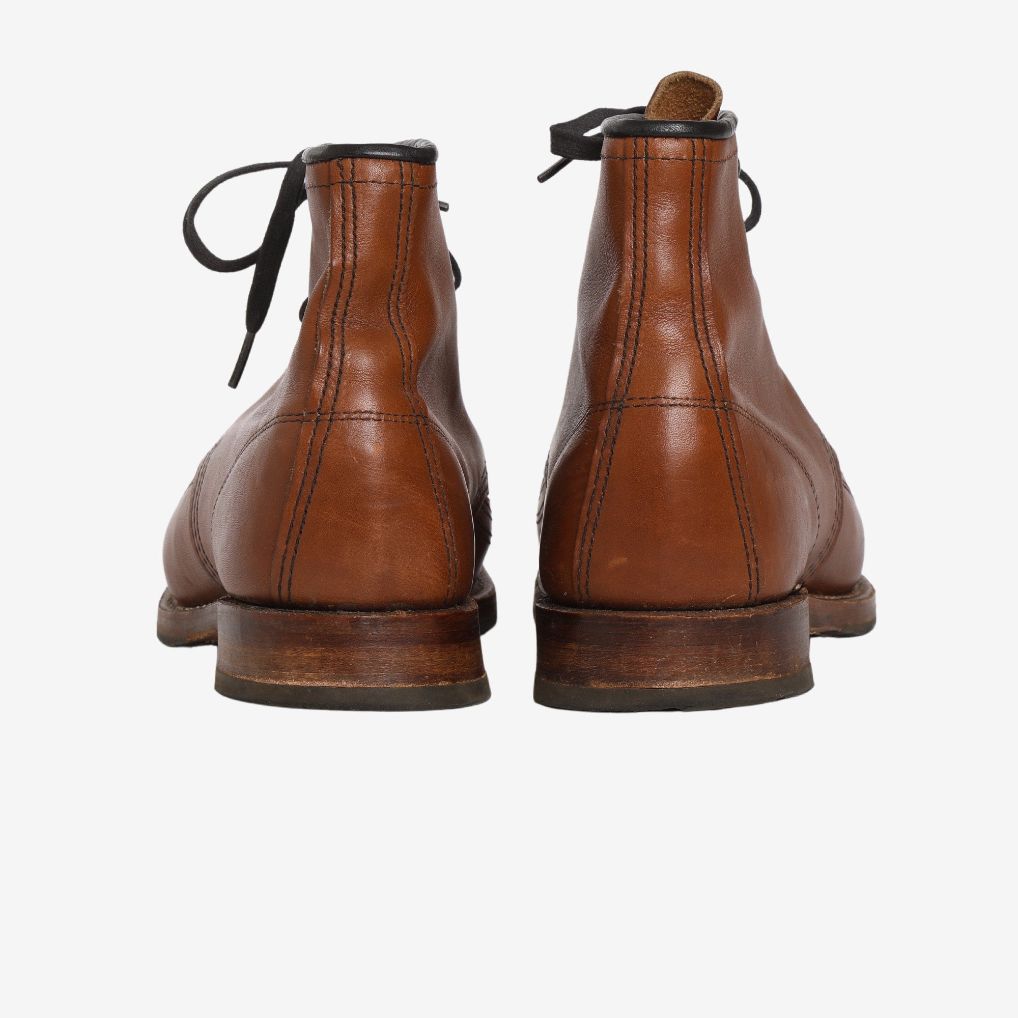 9051 Beckman Wingtip Boots