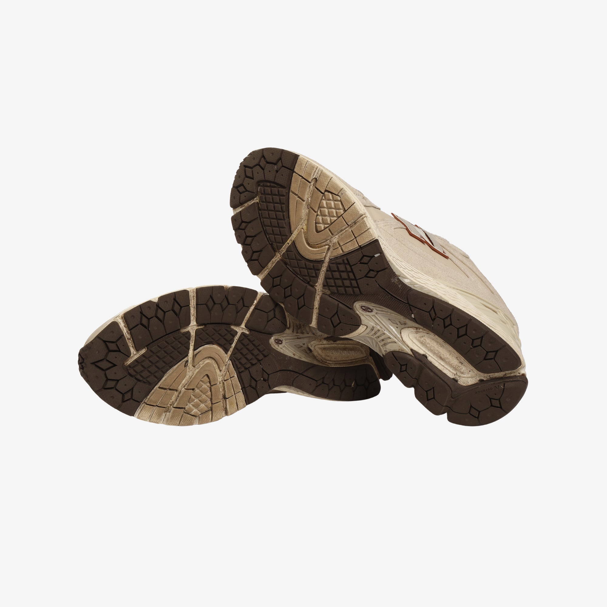 1906R Sneakers
