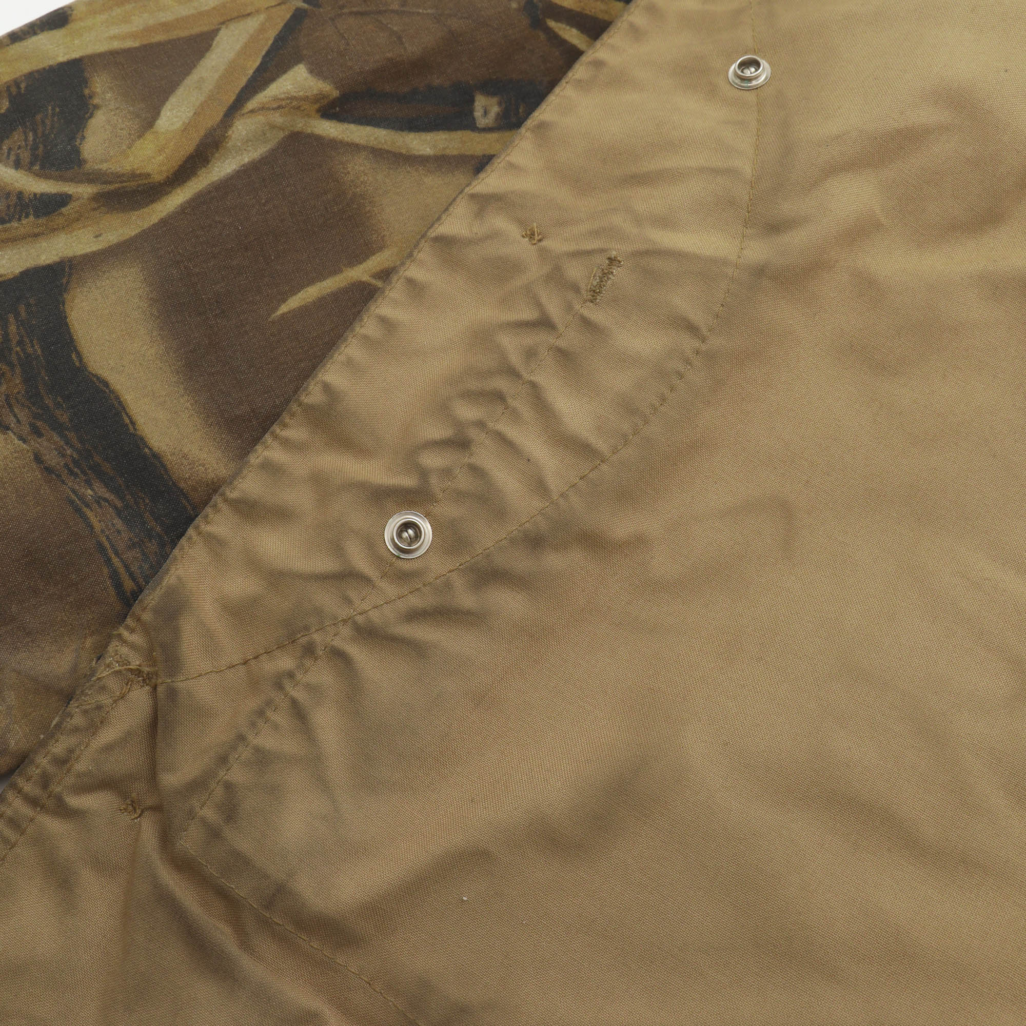 Shelter Waterfowl Upland Coat Shadow Grass