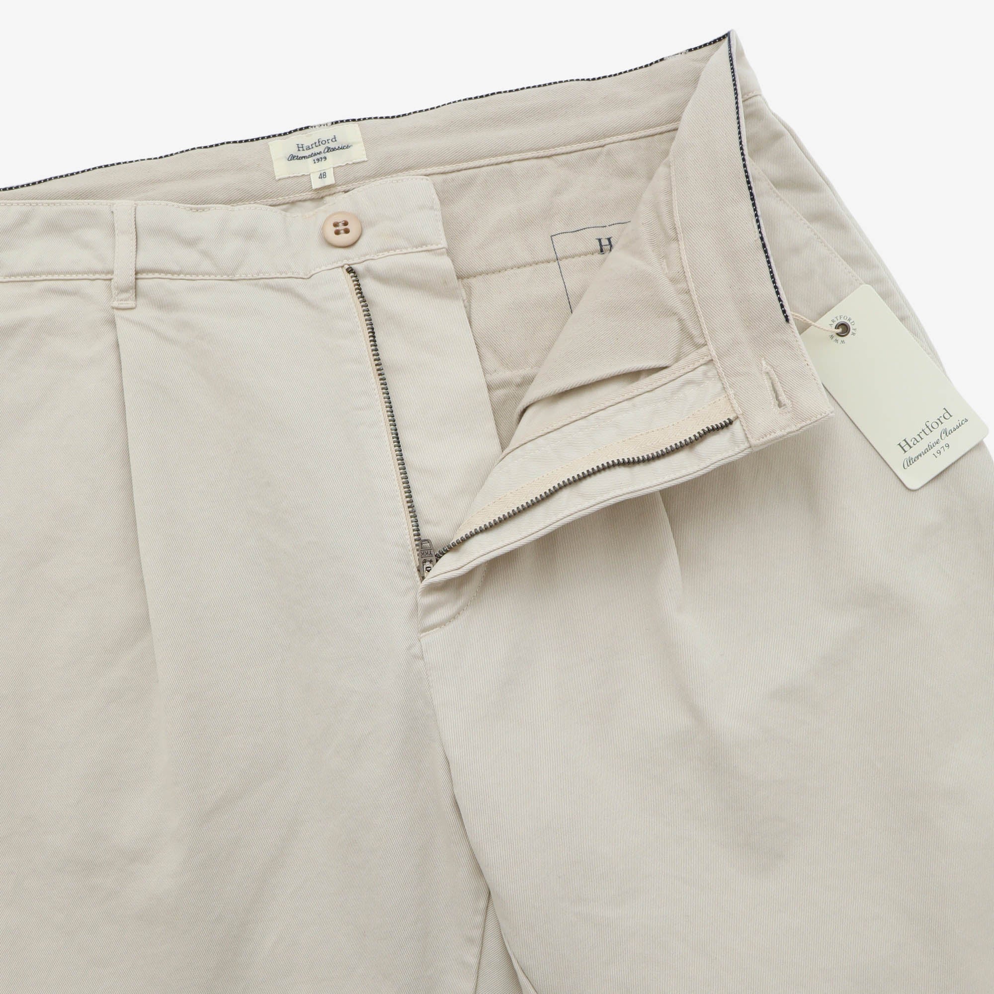 Tommy Pleated Chinos (32W X 31L)