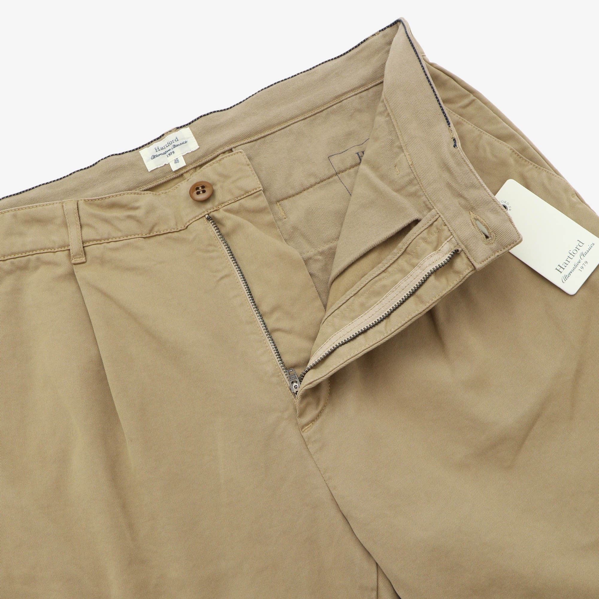 Tommy Pleated Chinos (32W X 31L)