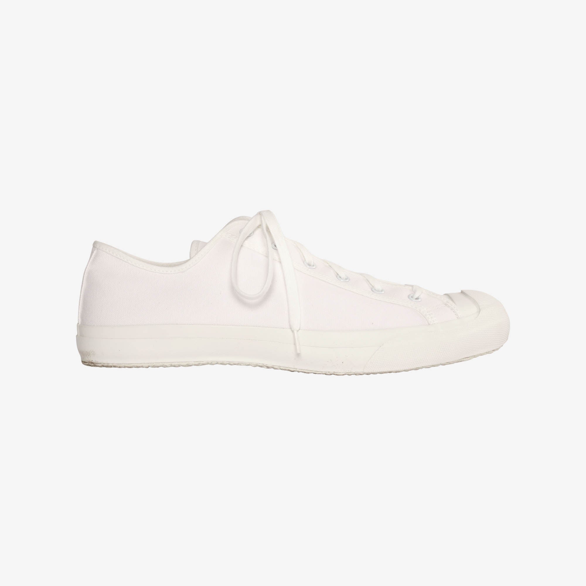 Court Canvas Sneakers