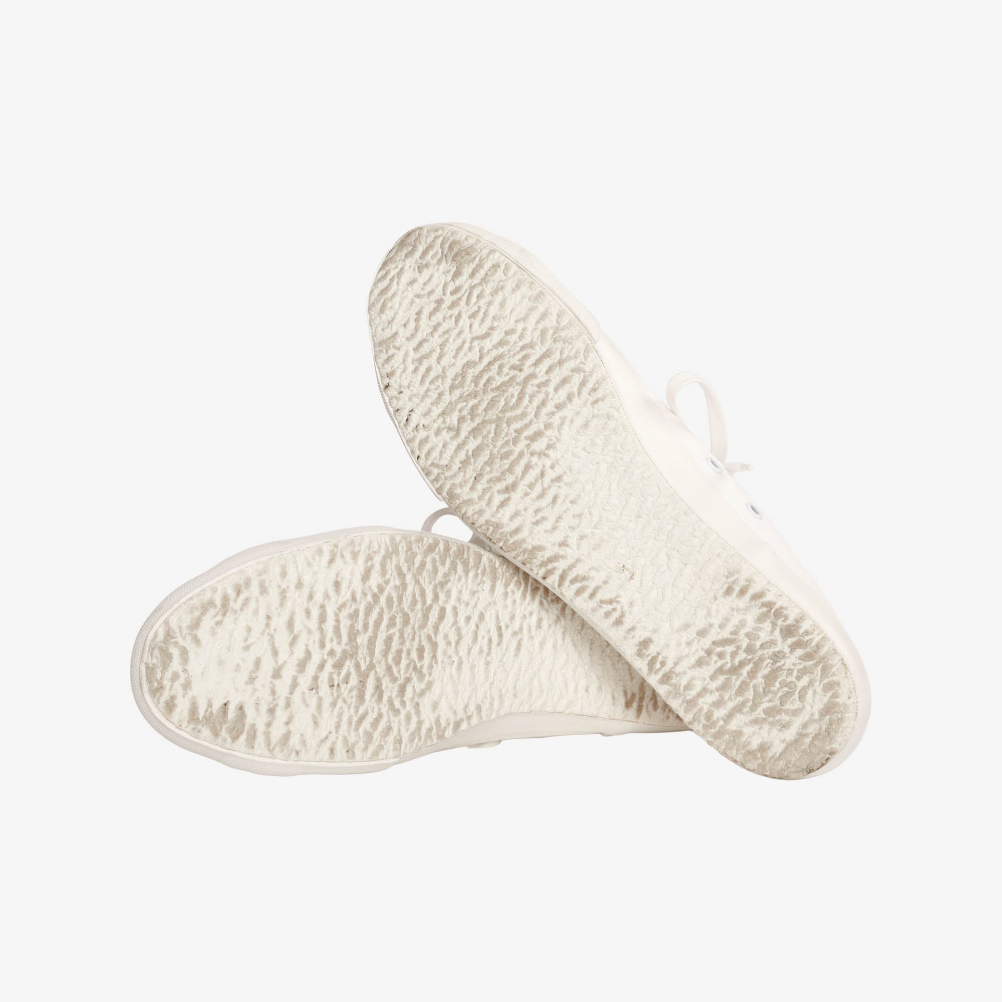 Court Canvas Sneakers