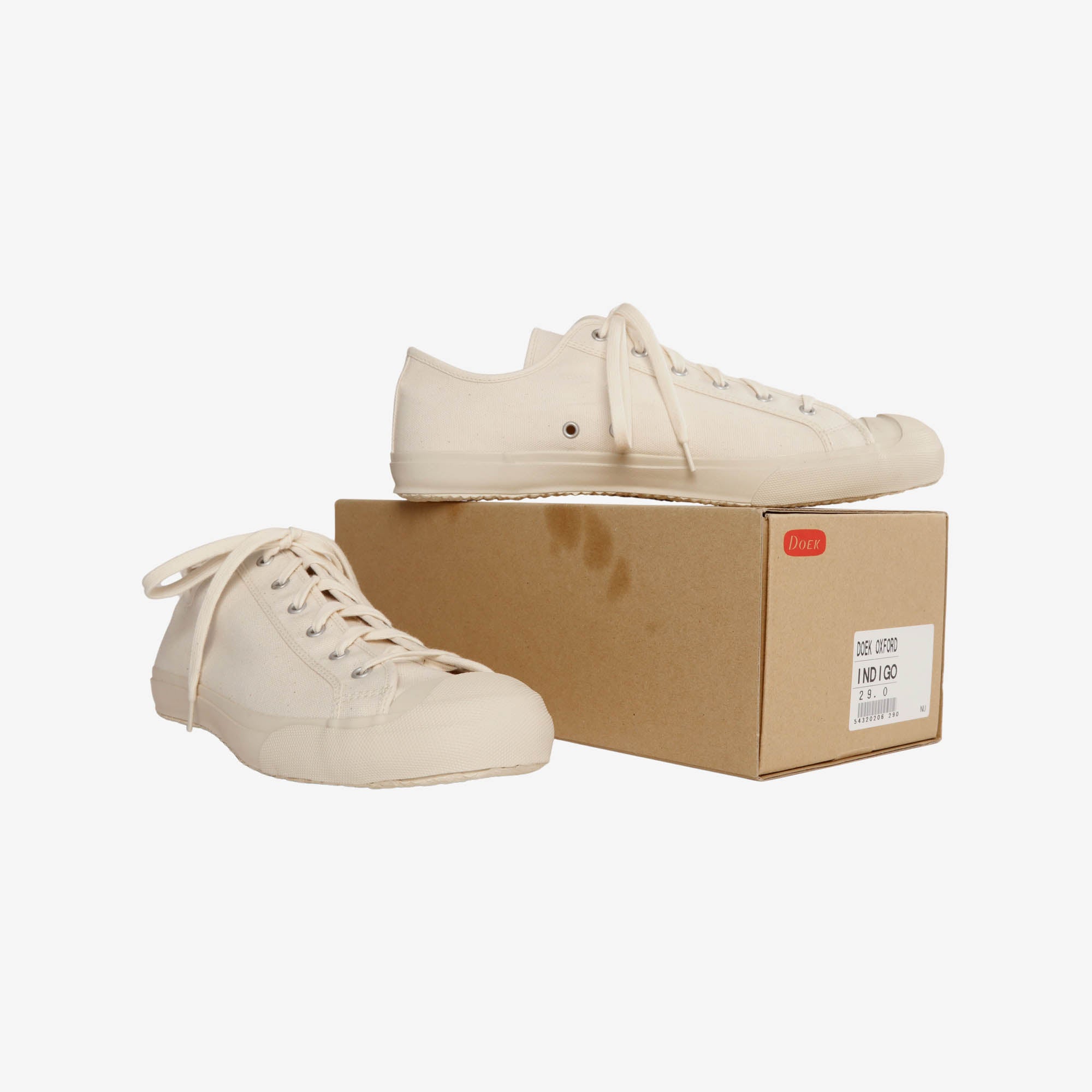 Court Canvas Sneakers