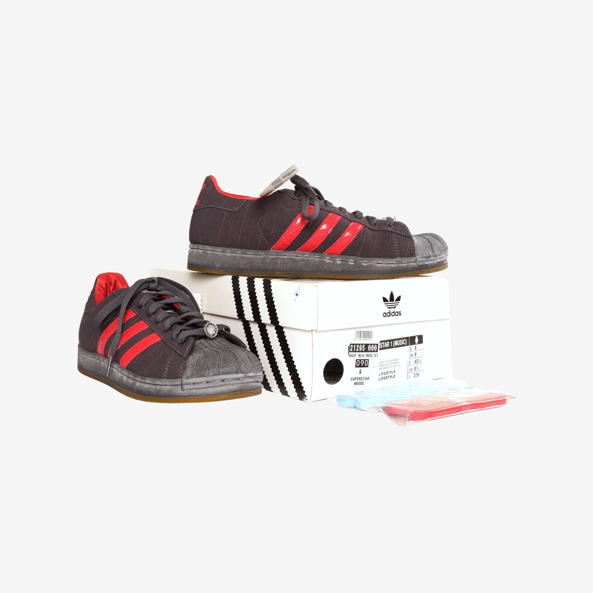 2005 Red Hot Chilli Peppers Superstar Sneakers