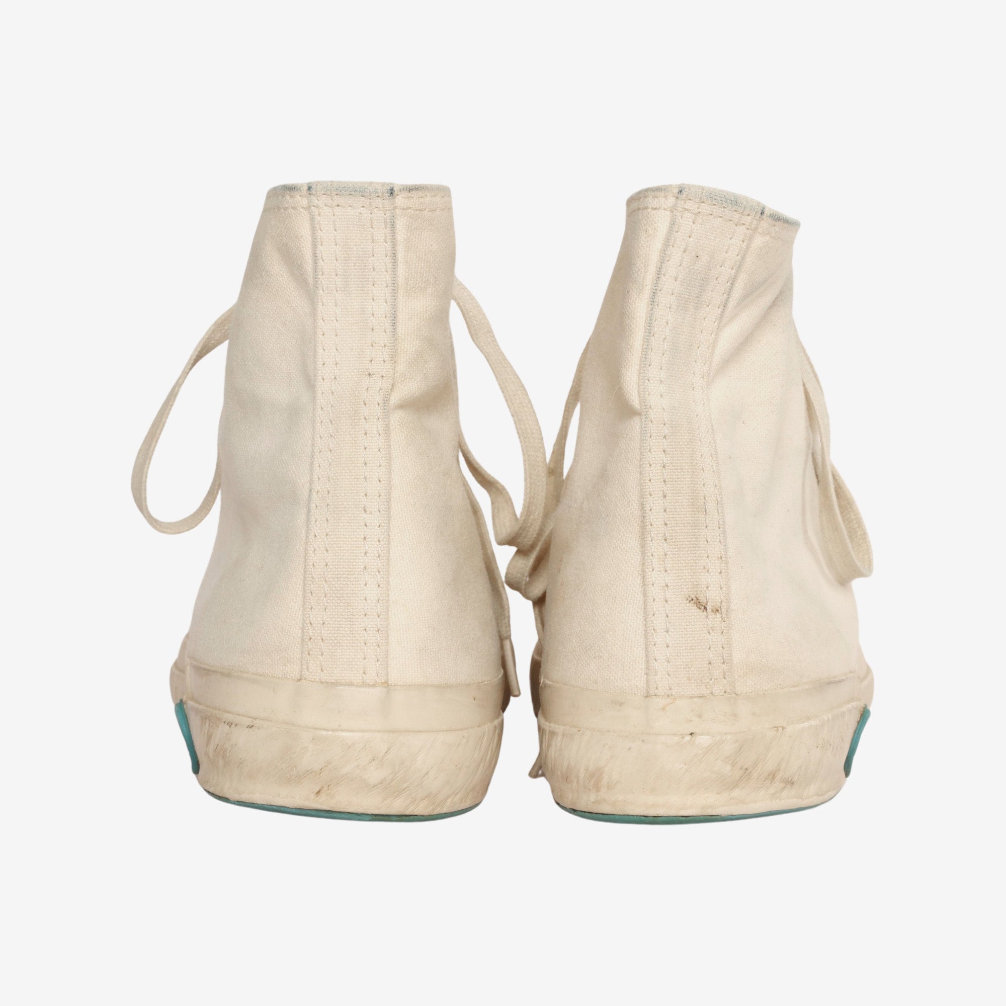 Canvas HI Sneaker