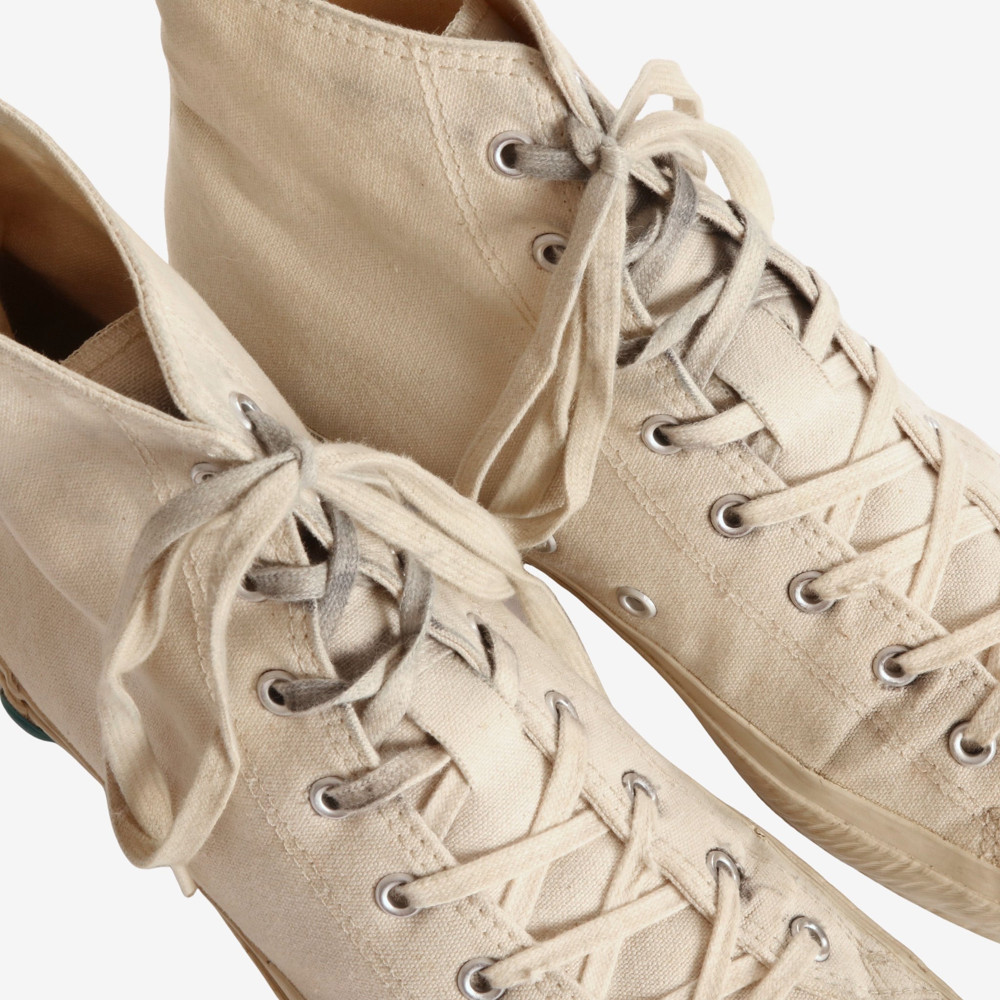 Canvas HI Sneaker