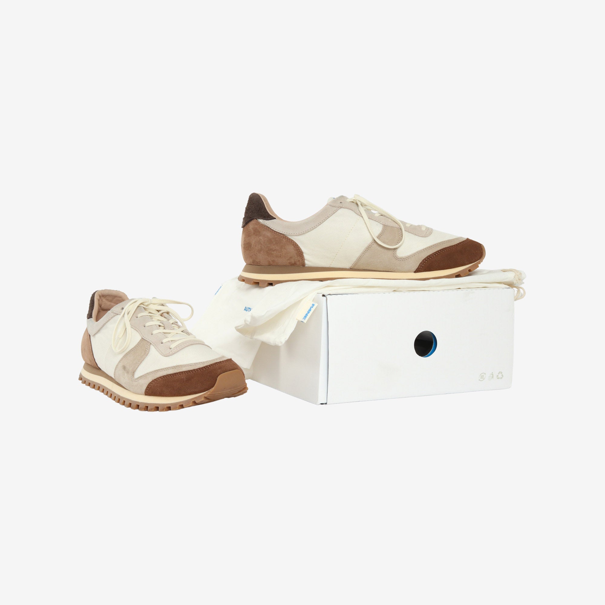 Pace Nostalgia Sneakers