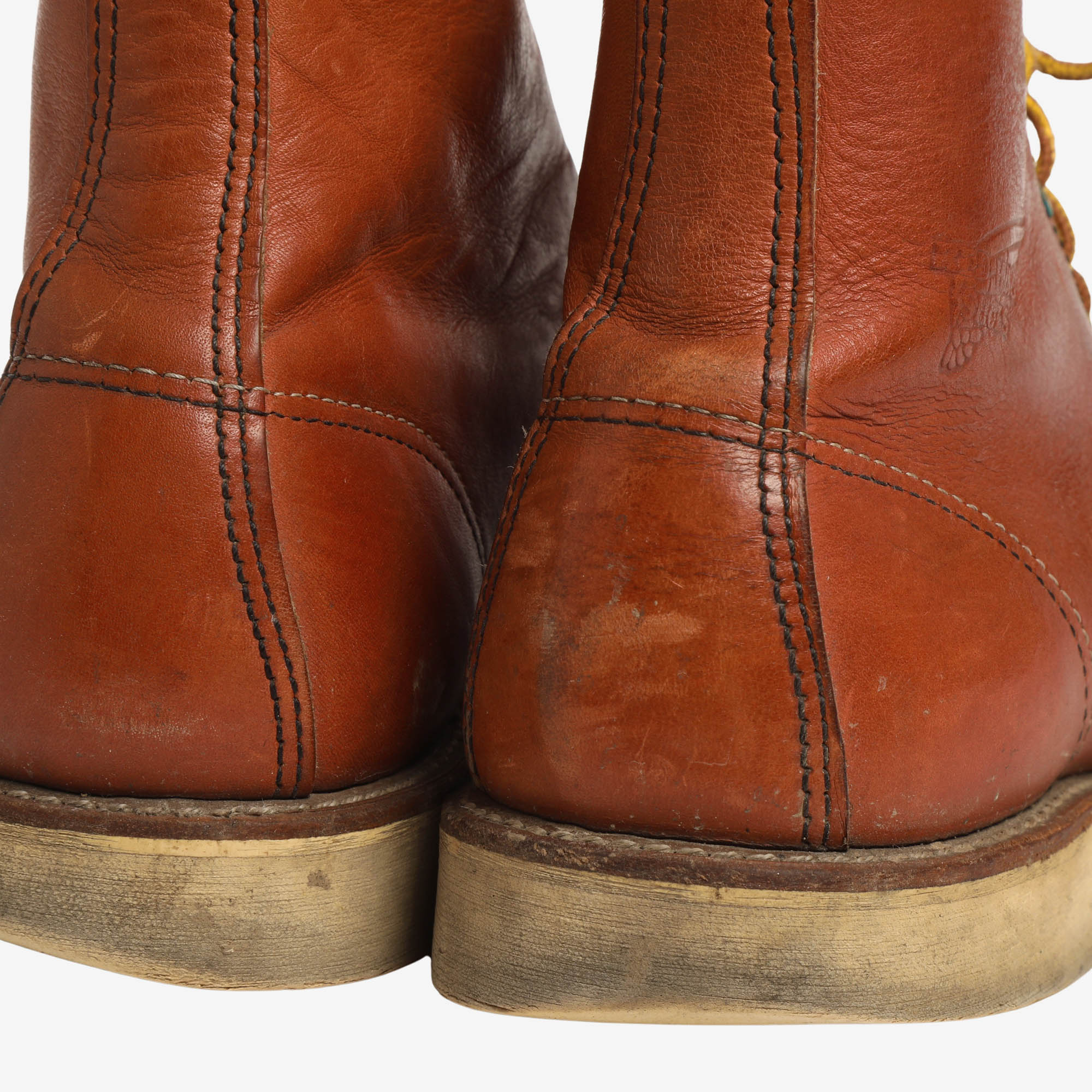 8131 Heritage Classic Moc Toe Boots (UK8)