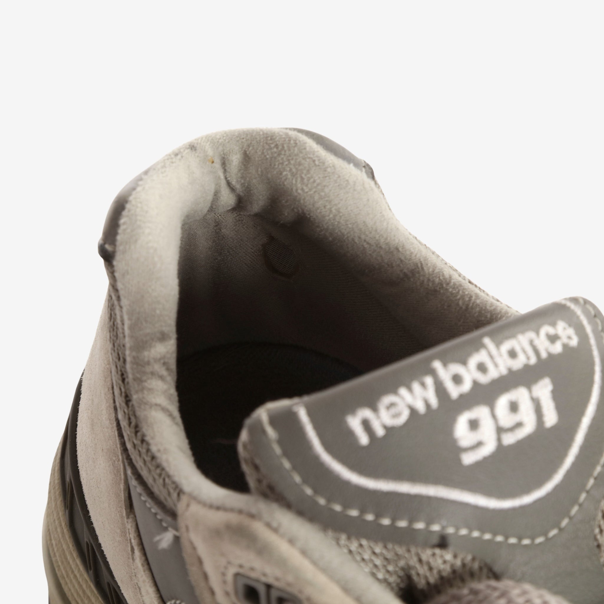 992 Sneakers