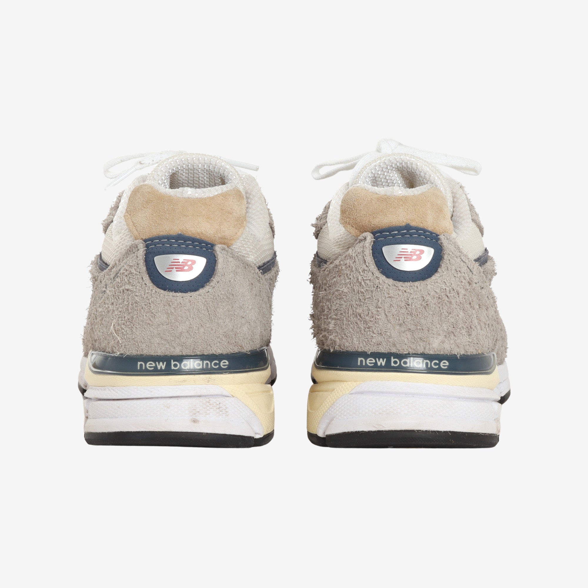 990v4 Sneakers (USA)