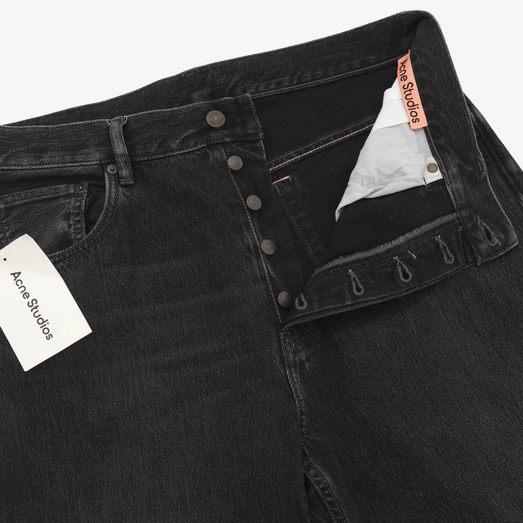 2021M Regular Fit Denim (34W X 30L)