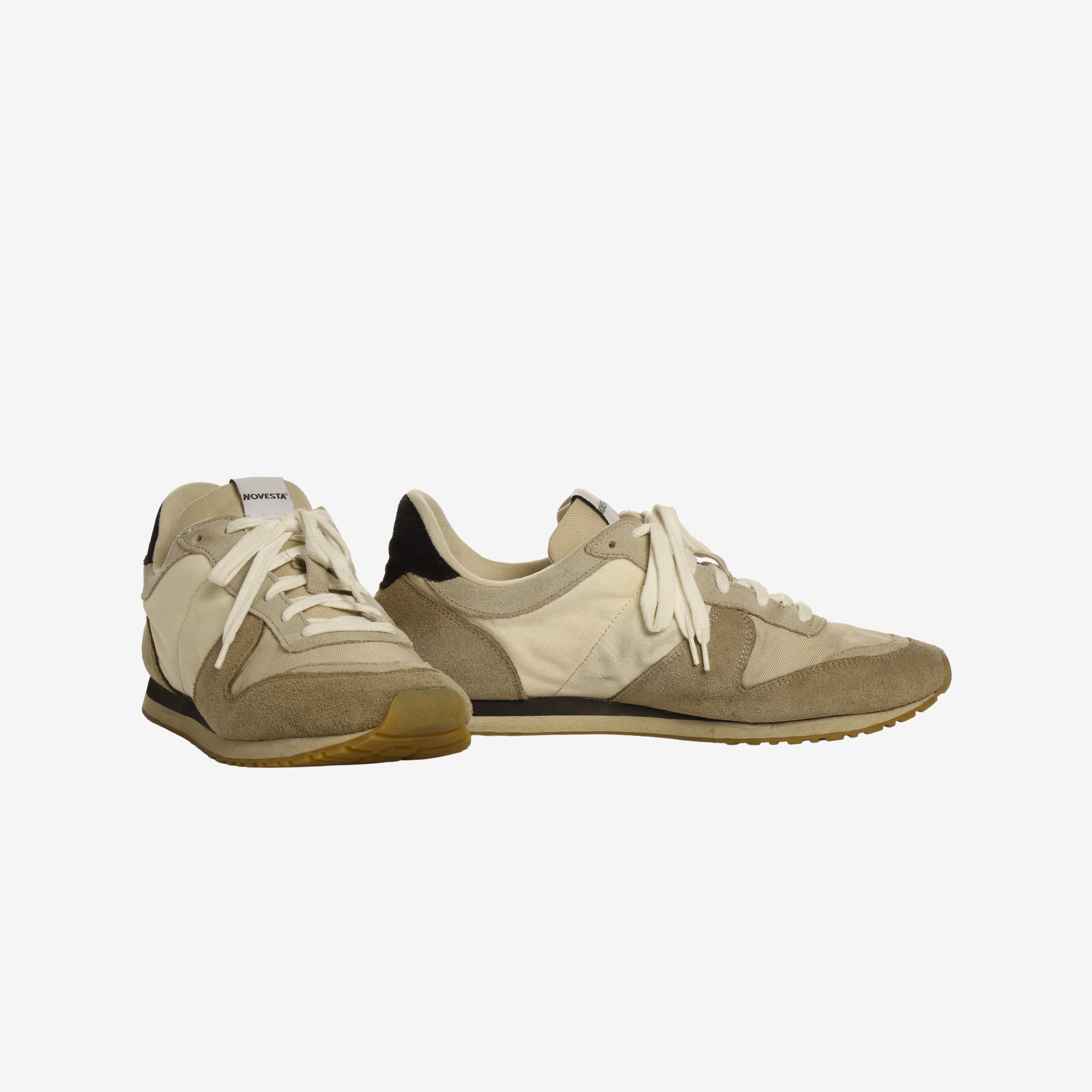 Marathon Sneakers