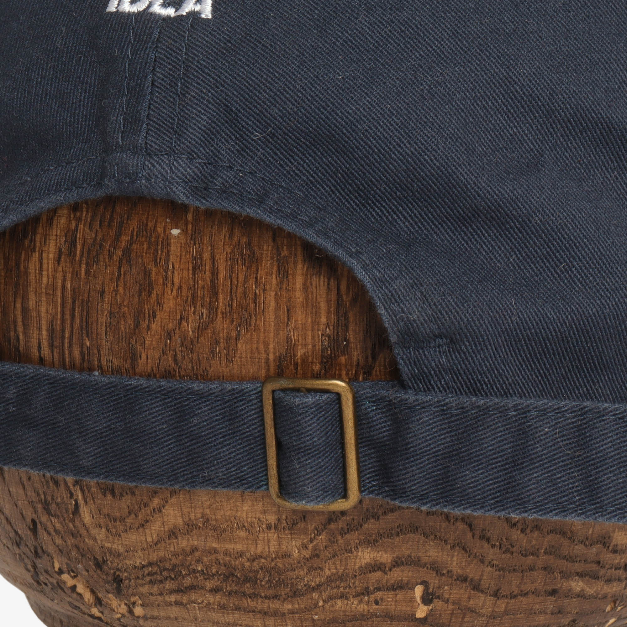 DiCaprio Cap