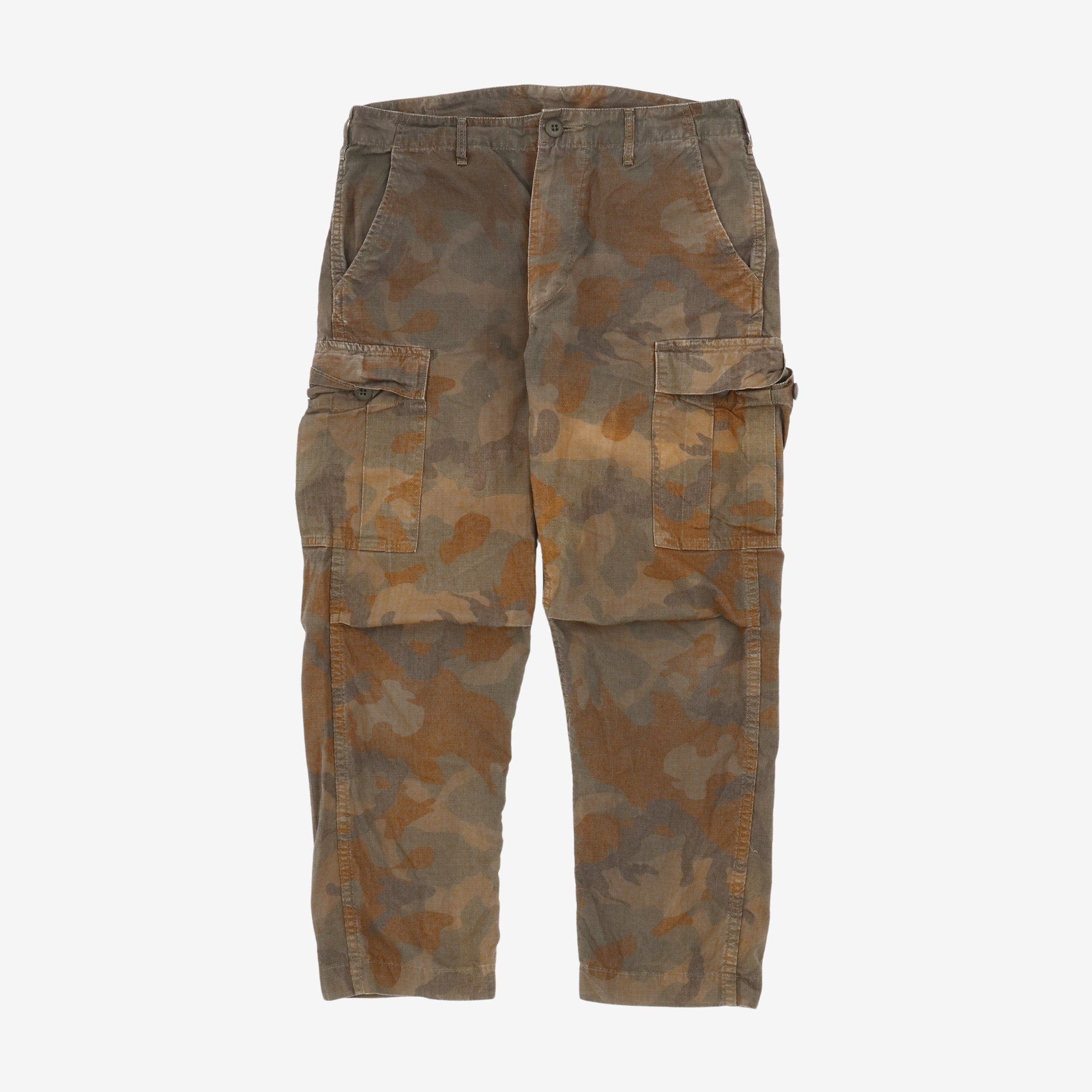 Camo Cargo Pants (32W X 26L)