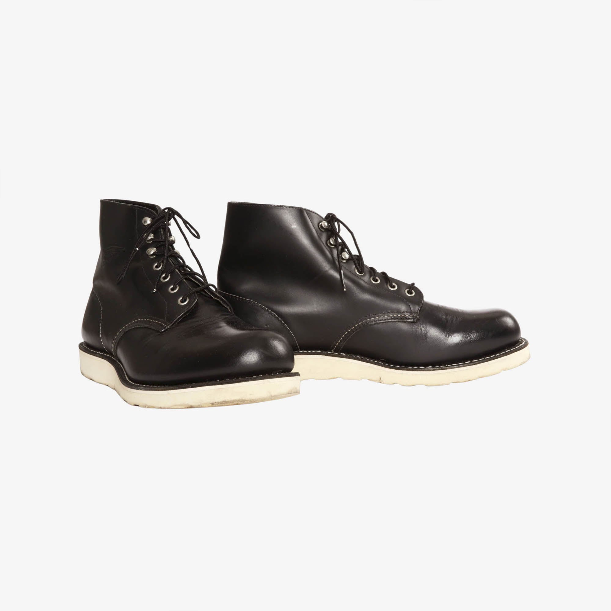 8165 Classic Round Toe Boots
