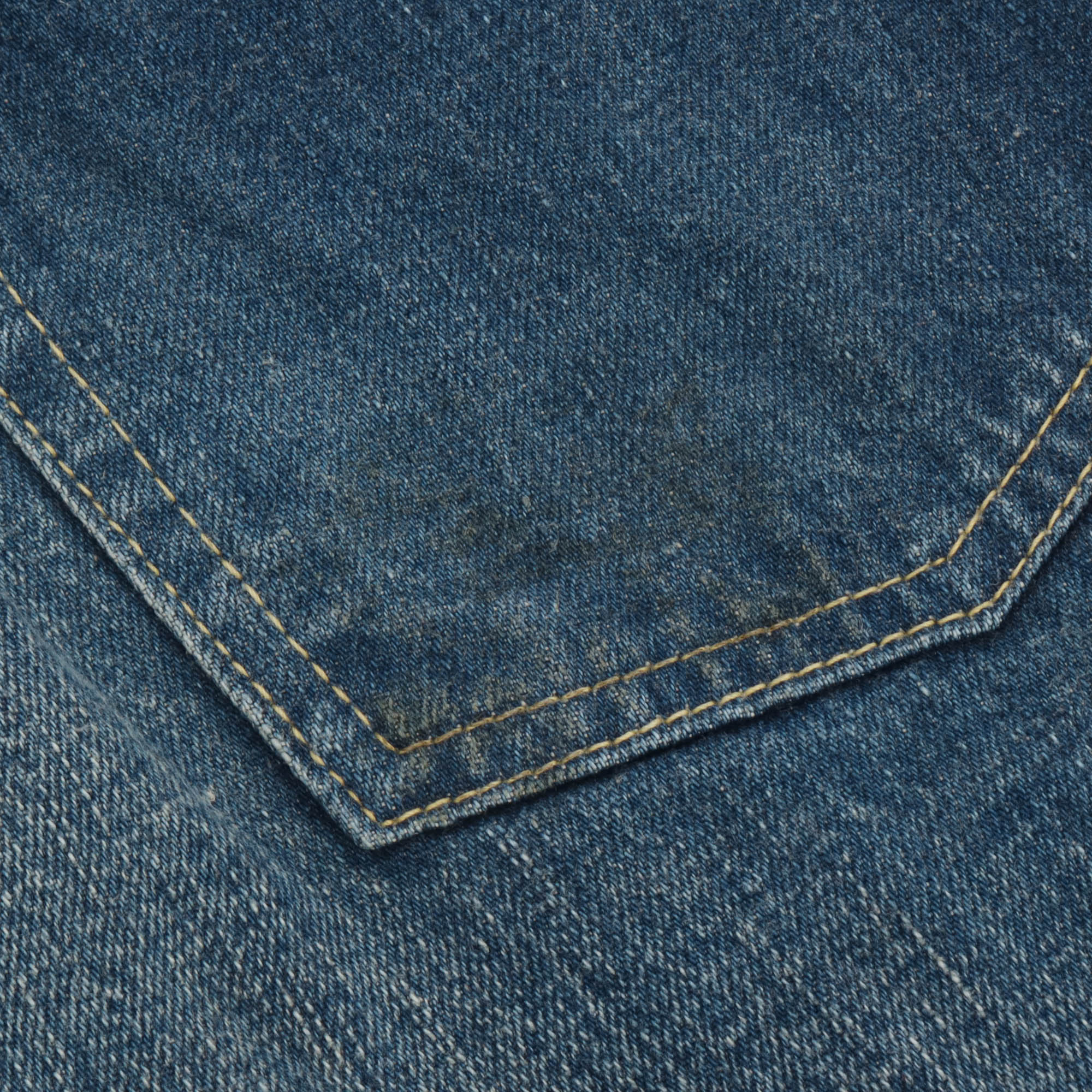 Lot 1101 Loose Straight Denim (32W X 31L)