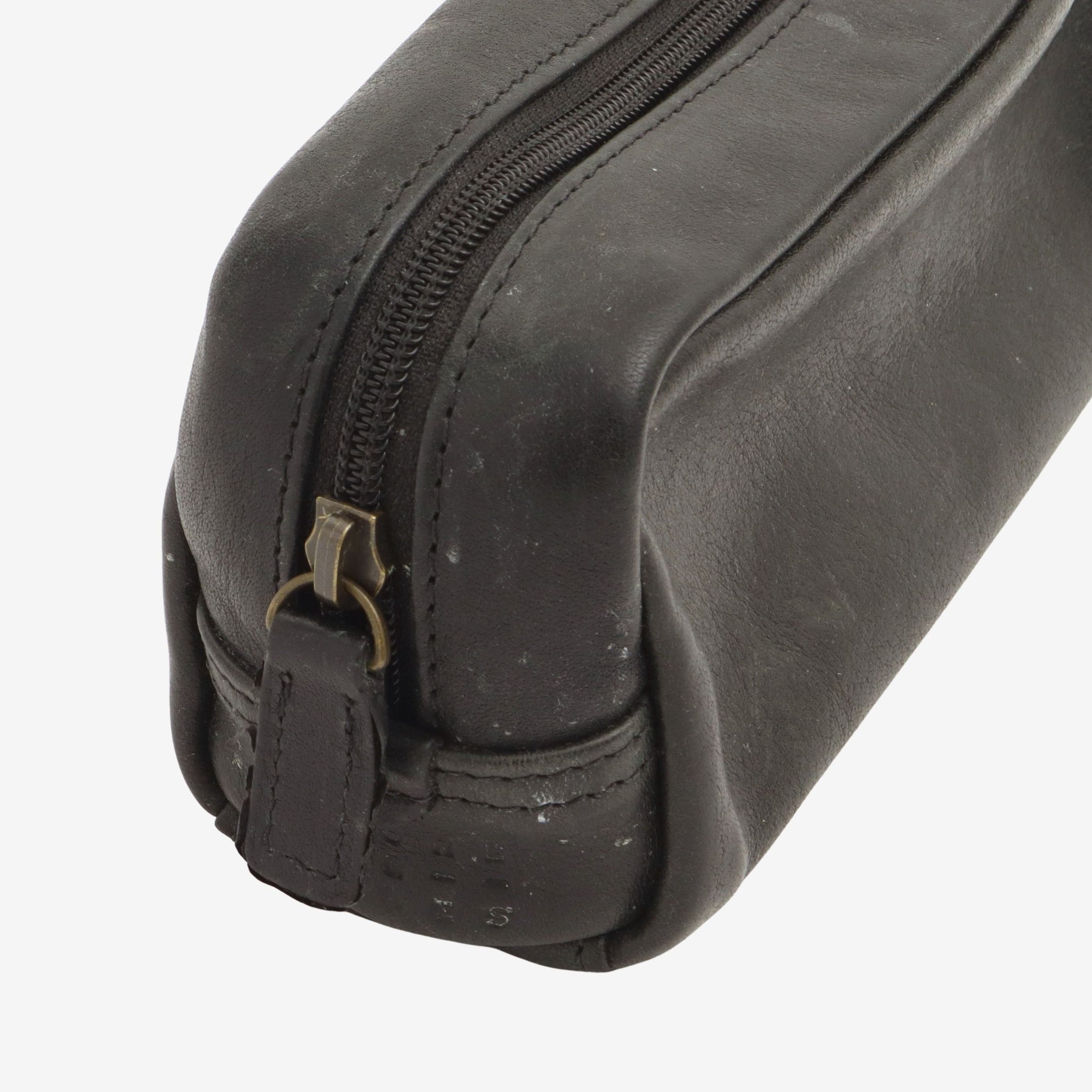 Tiare Black Leather Utility Case