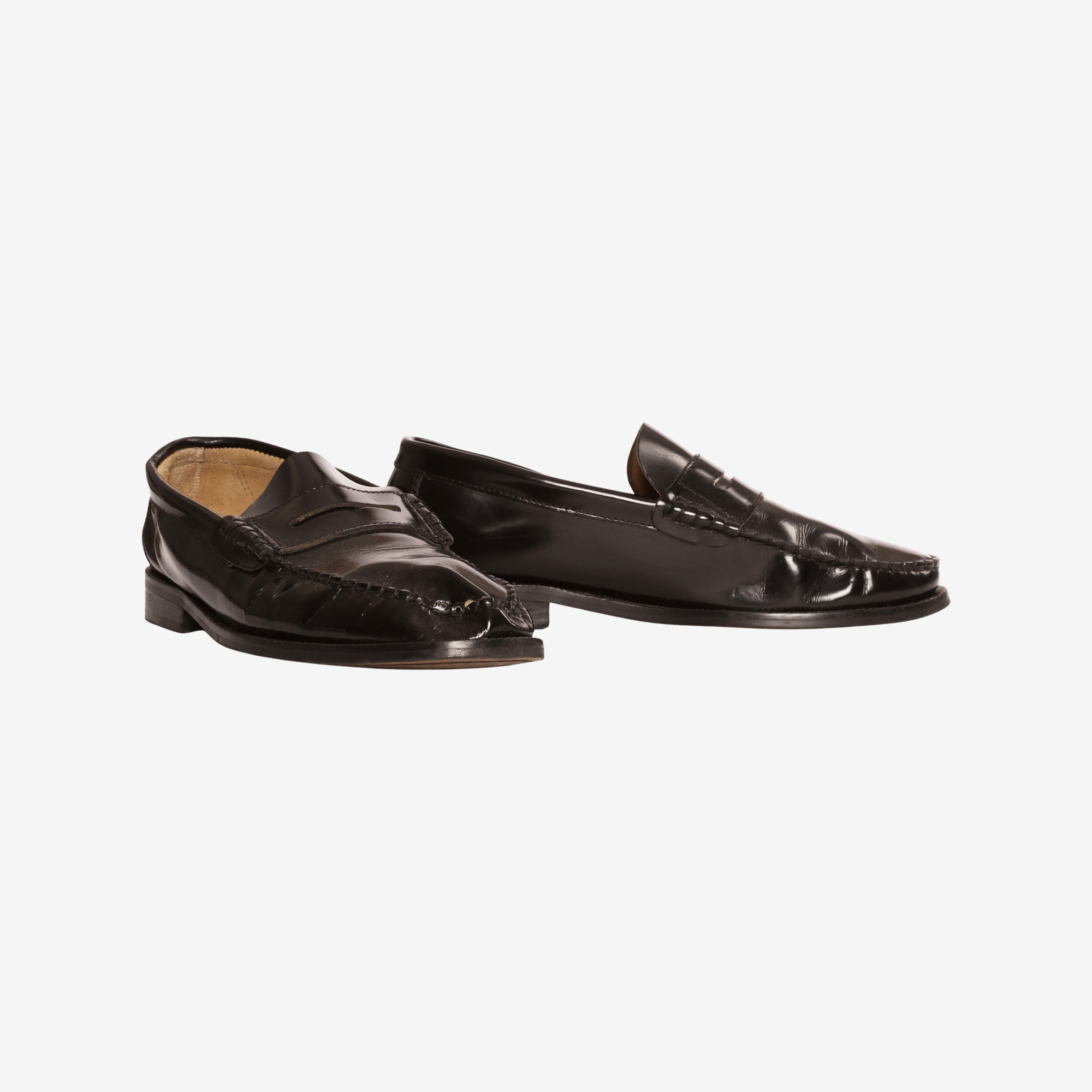 Vega Loafers
