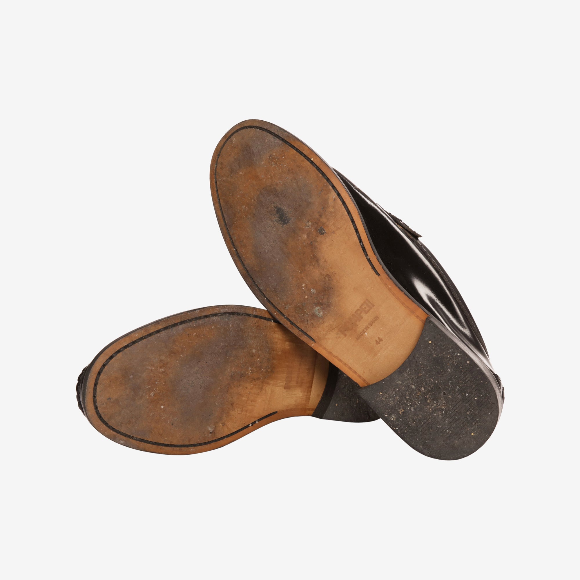 Vega Loafers