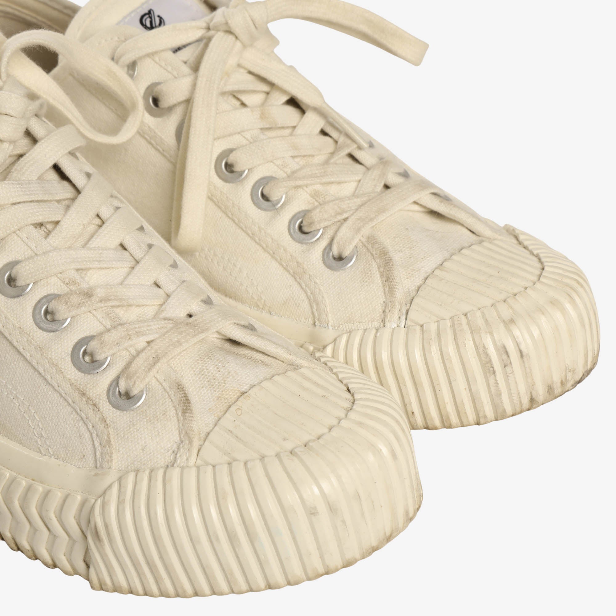 Bolt Low Canvas Sneakers