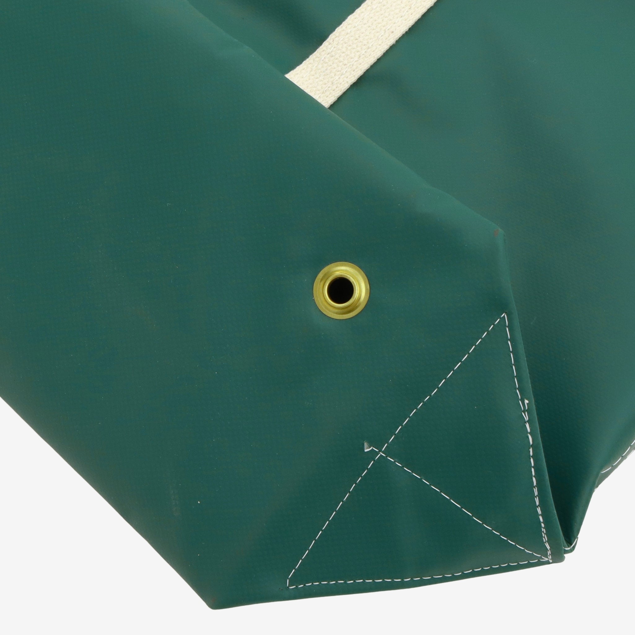Market Waterproof Beach Tote (USA)