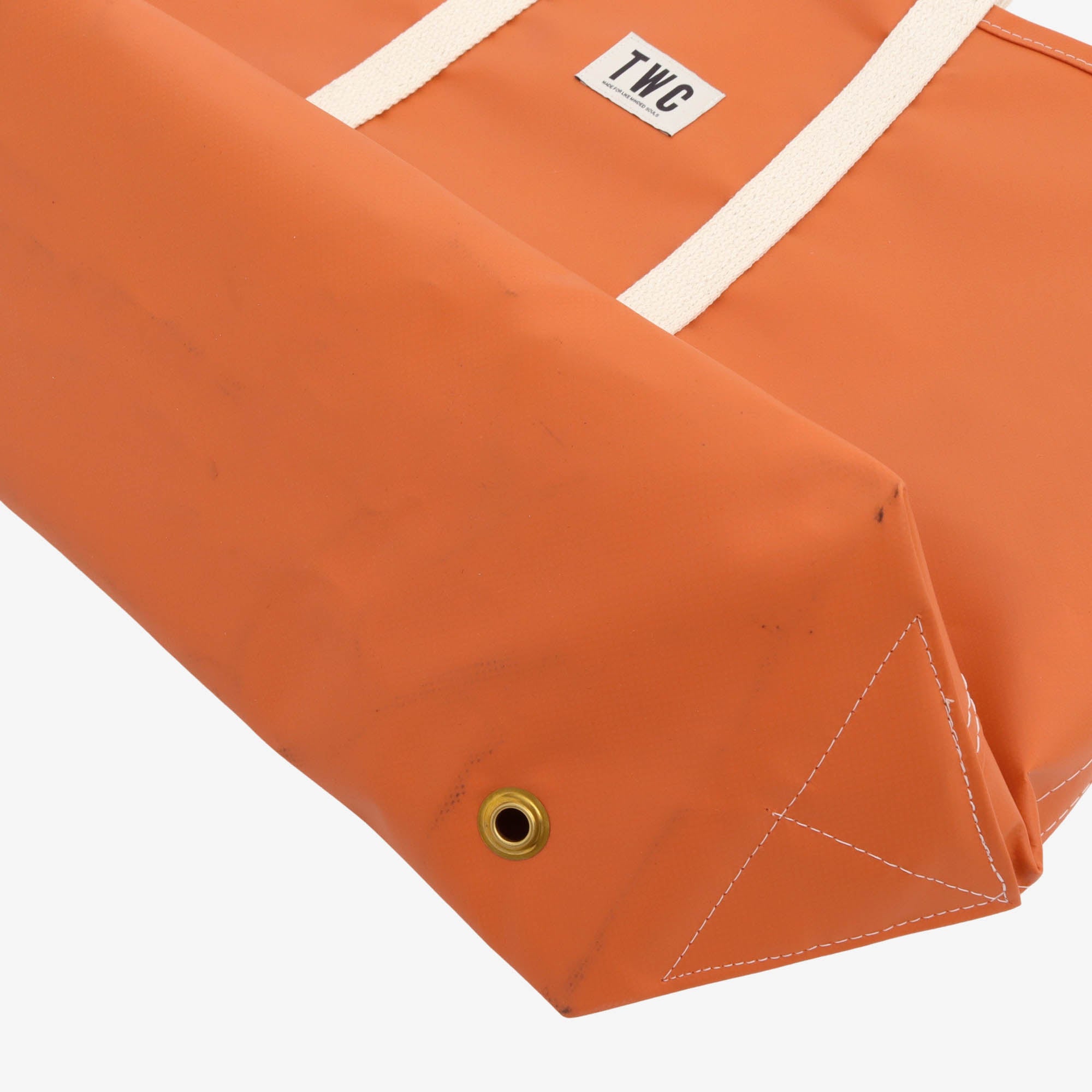 Market Waterproof Beach Tote (USA)