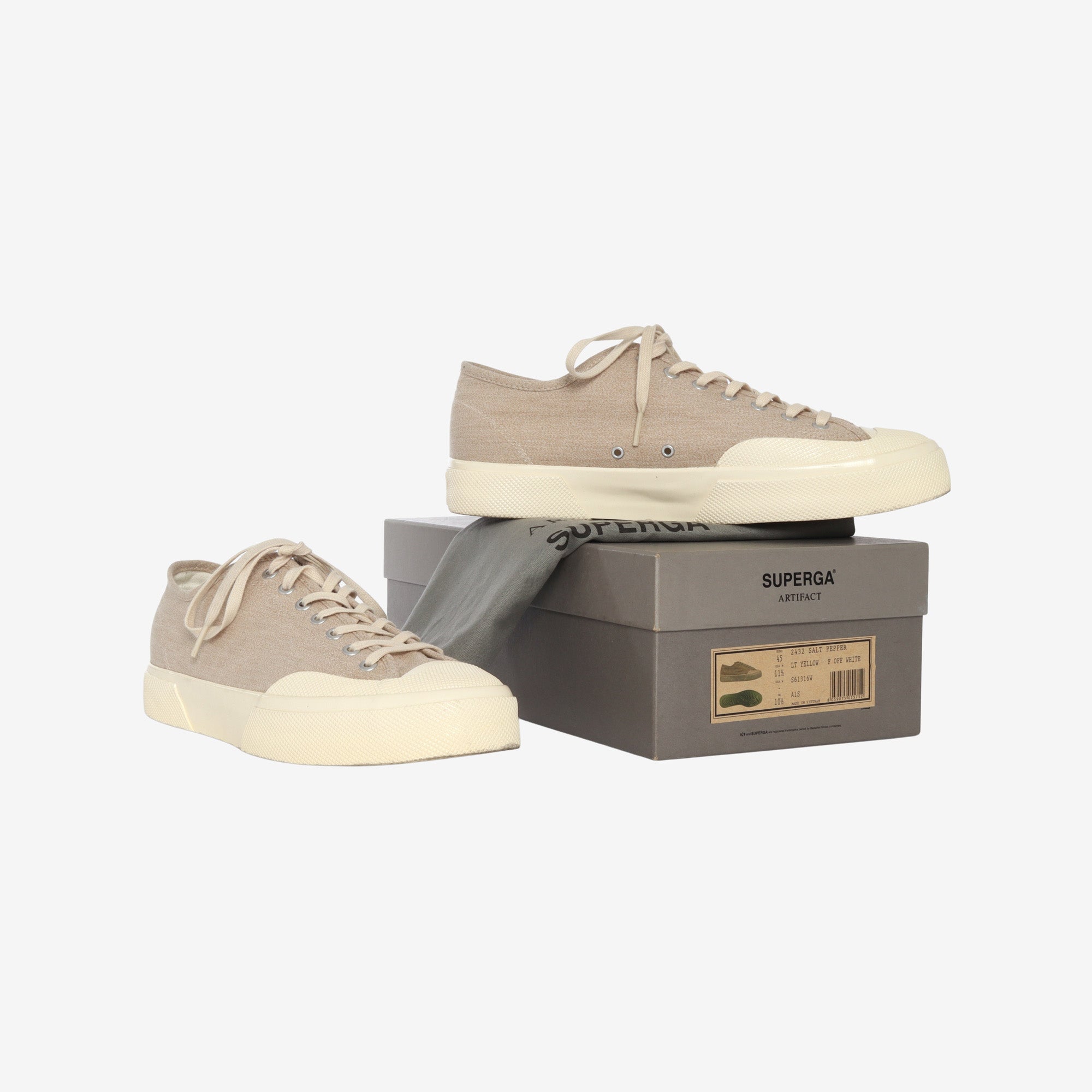 Artifact 2432 Salt Pepper Low Sneakers