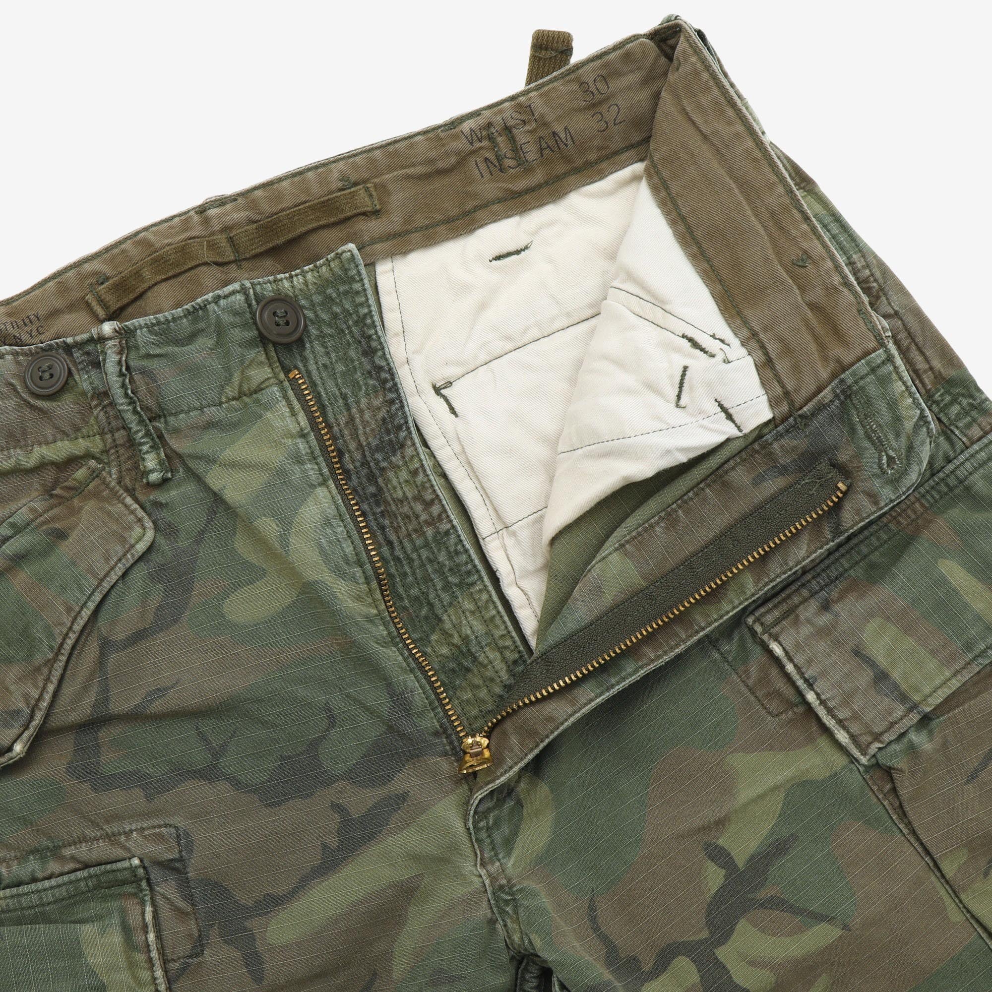 Camouflage Cargo Pants (31W x 28L)