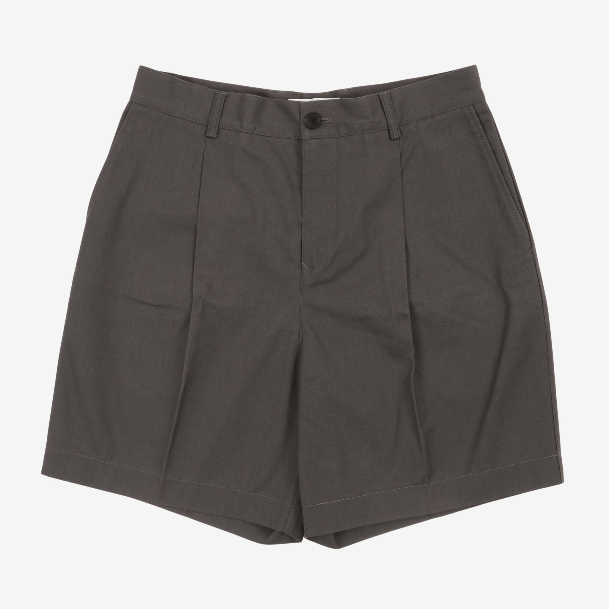 Single Pleat Shorts