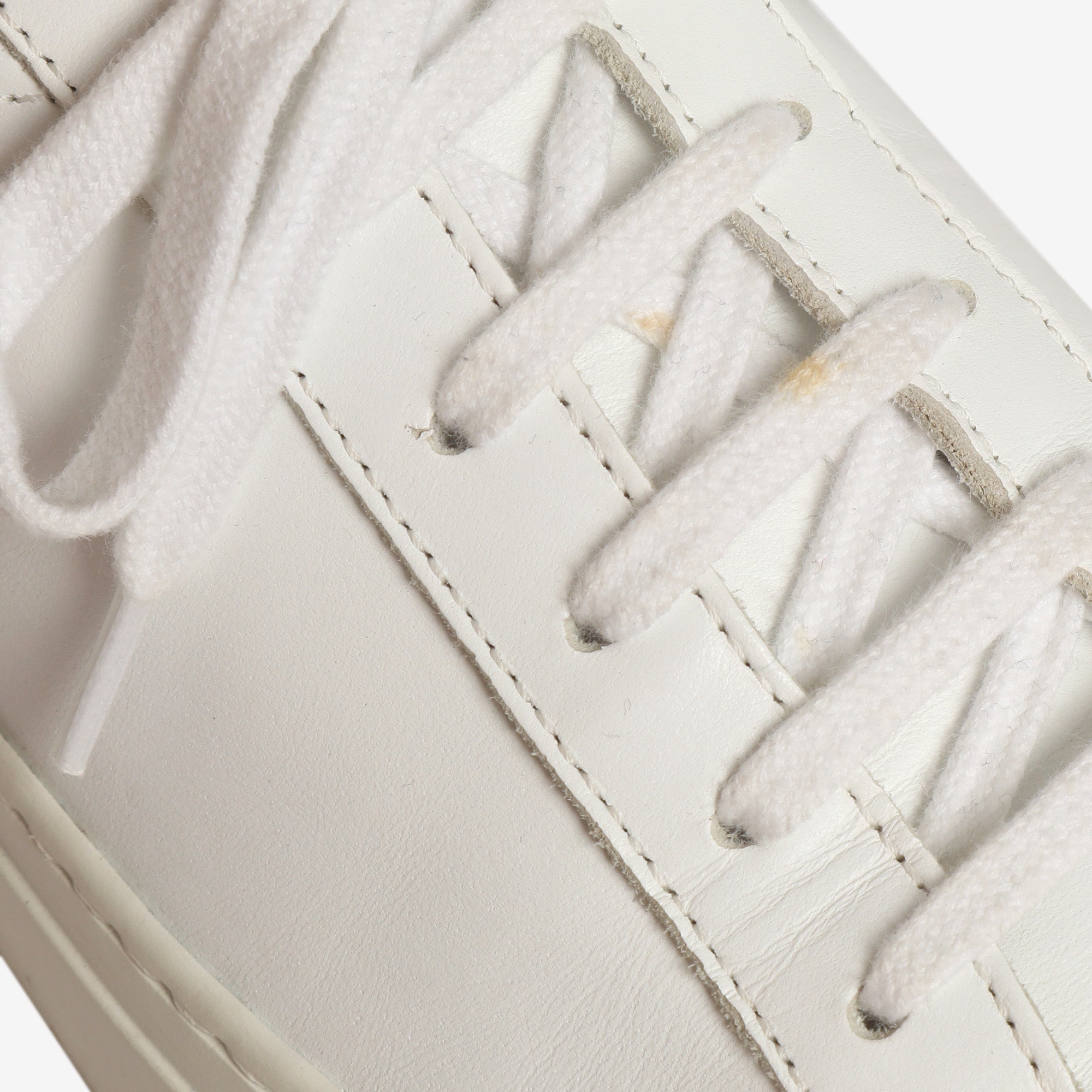 Achilles Low Sneakers