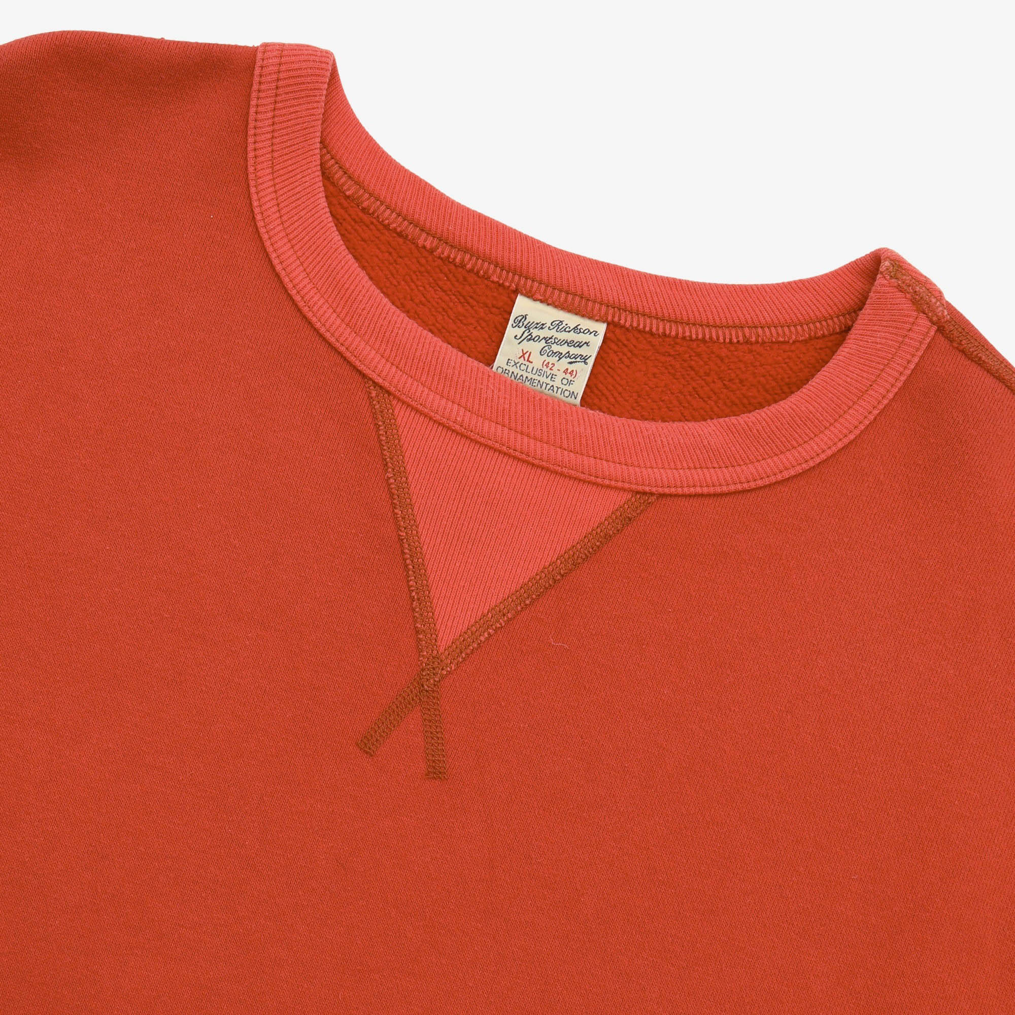 Single V Needle Sweatshirt