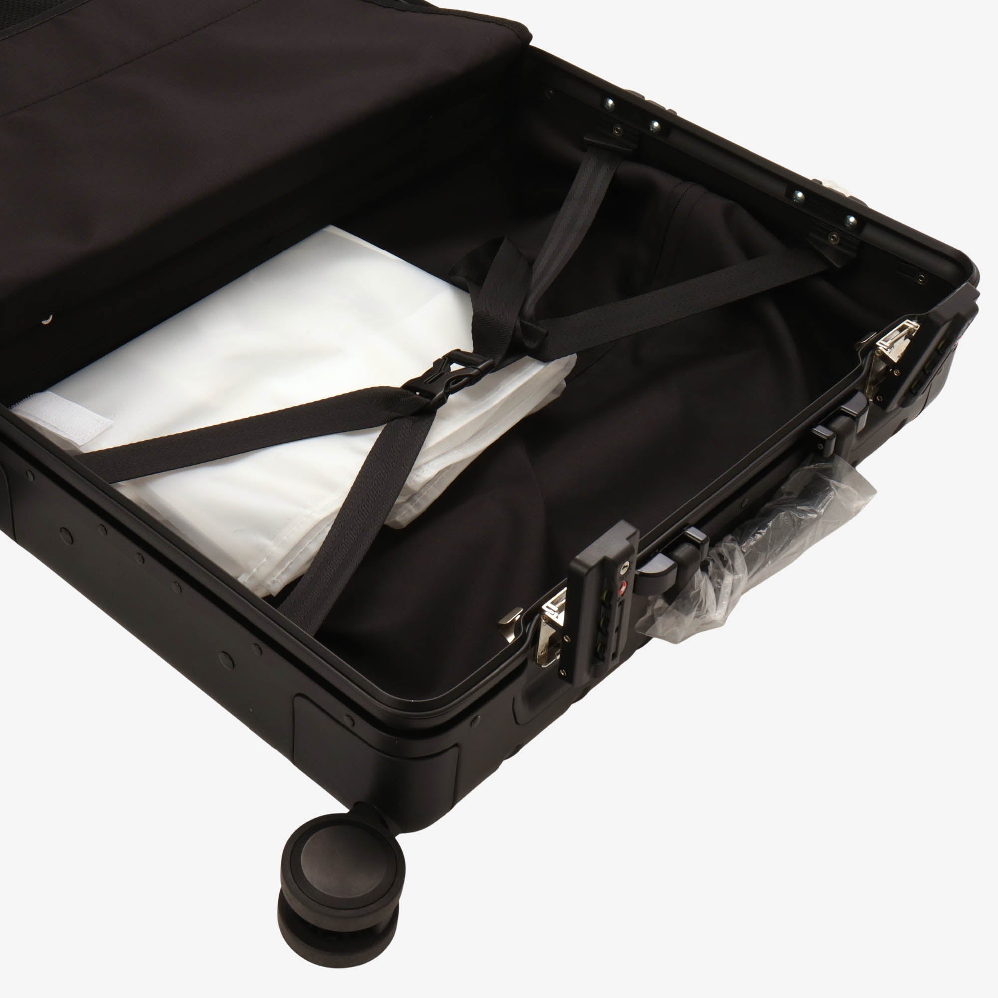 Zipperless Aluminum Suitcase