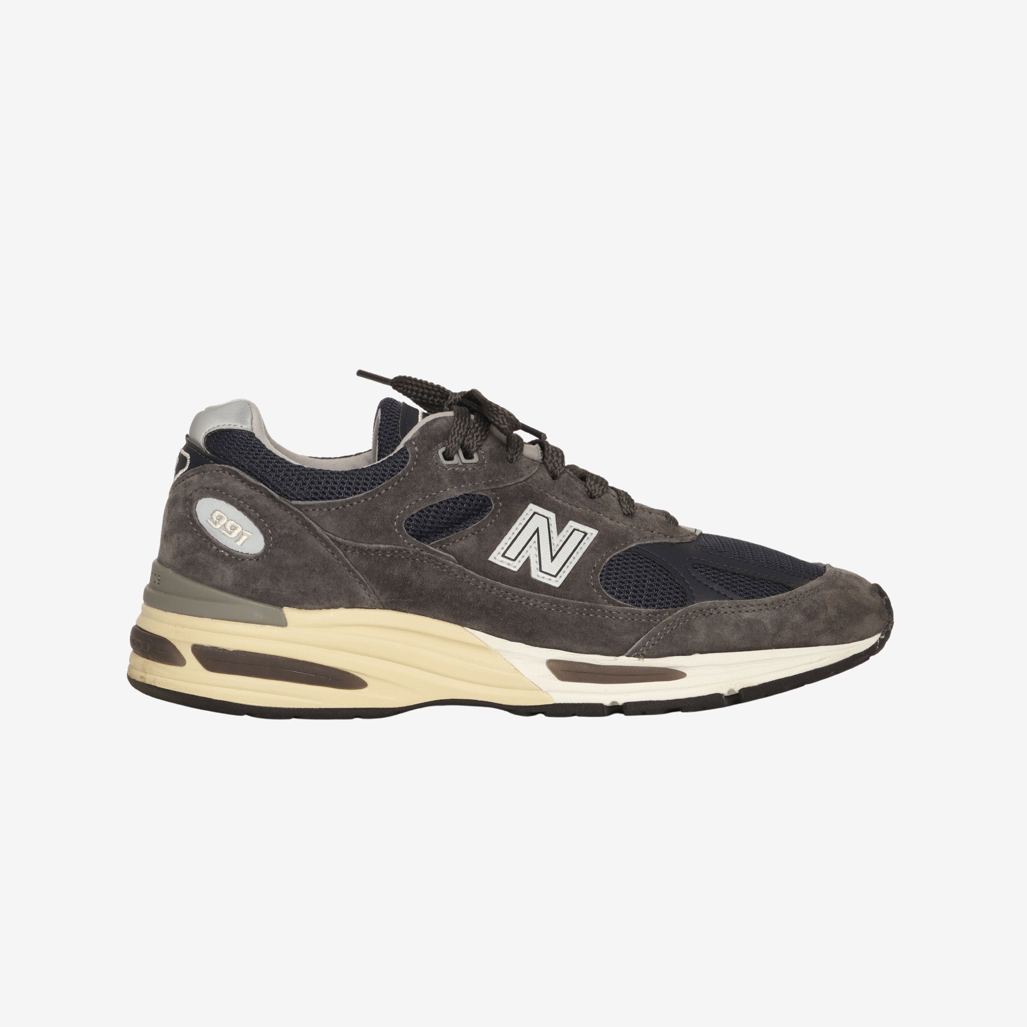 991V2 Sneakers