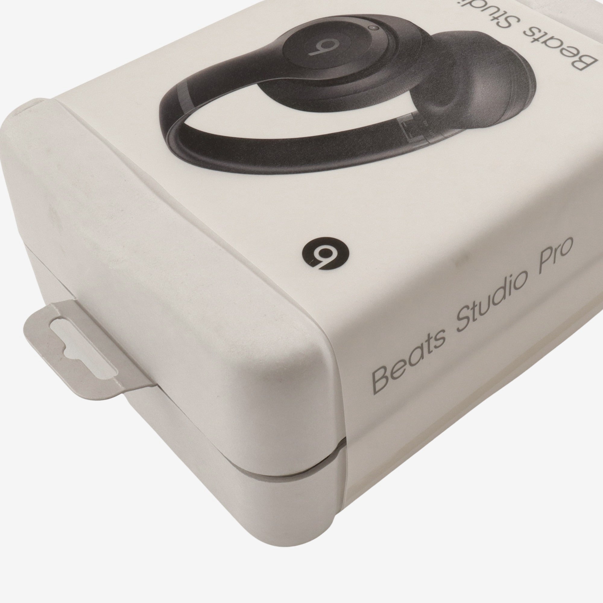 Beats Studio Pro