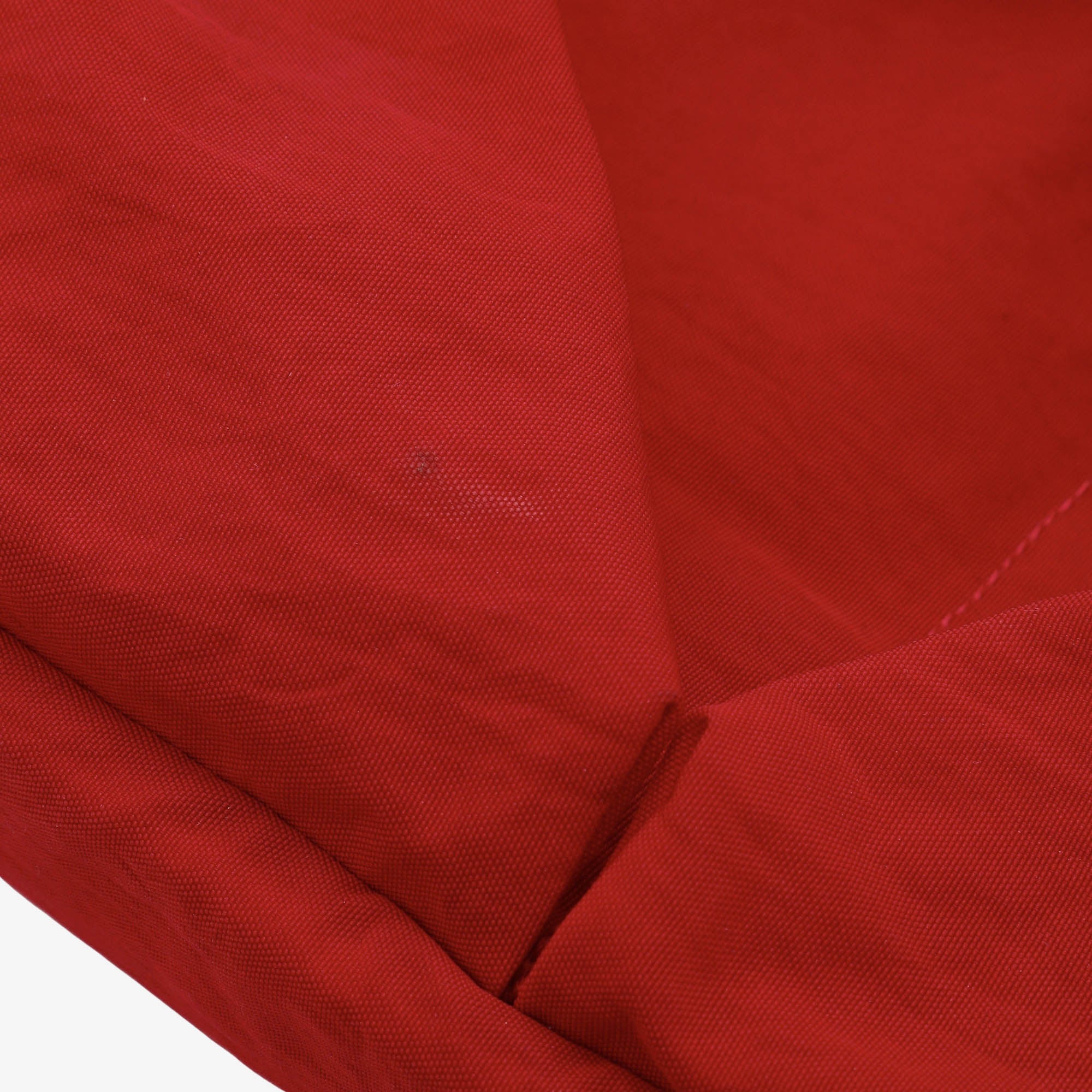 R19G4 Waratah Nylon Mini Messenger Bag