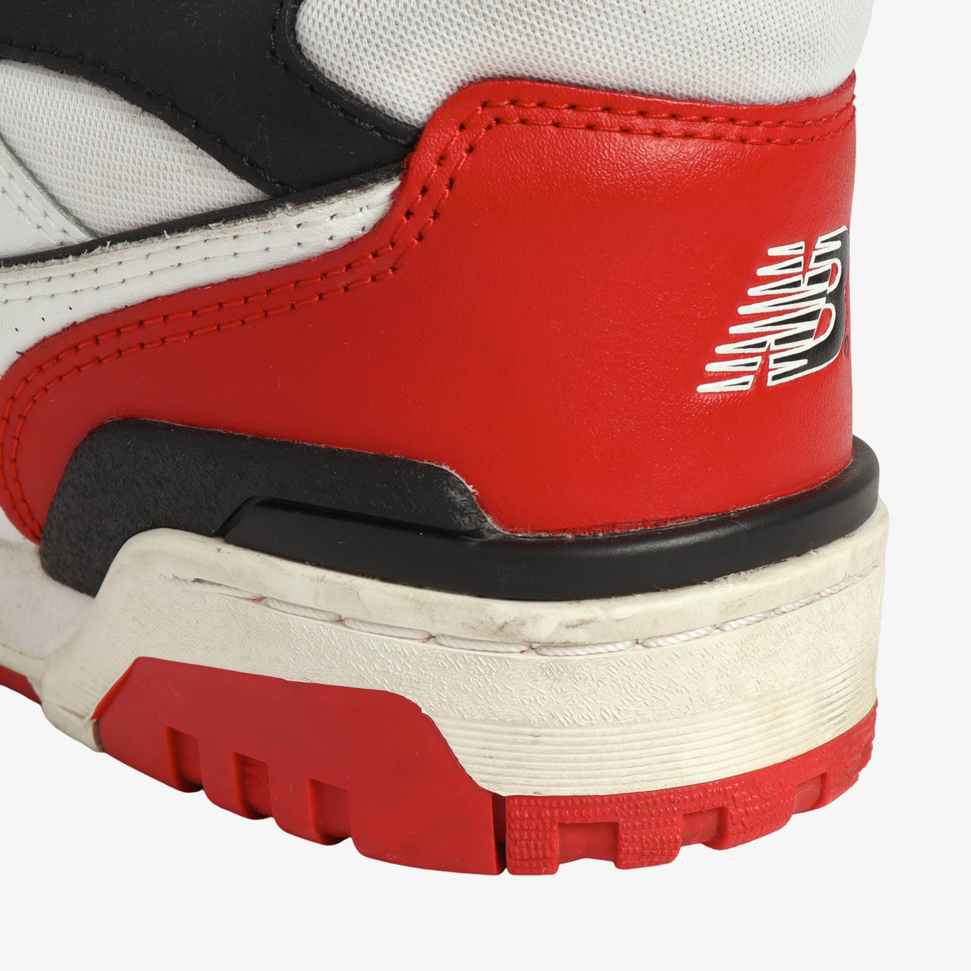 550 Sneakers