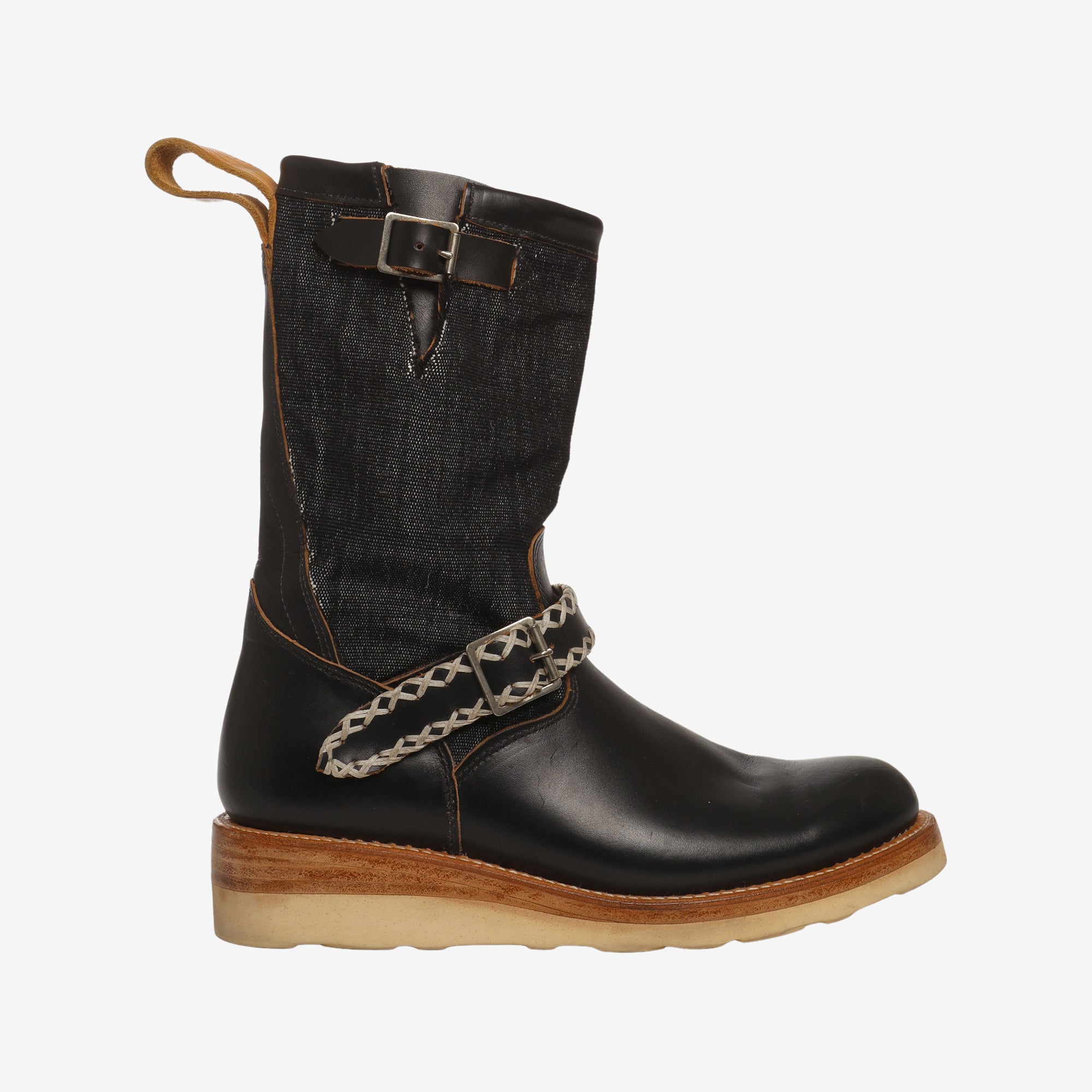 TWO Batuhe Buckle Boots