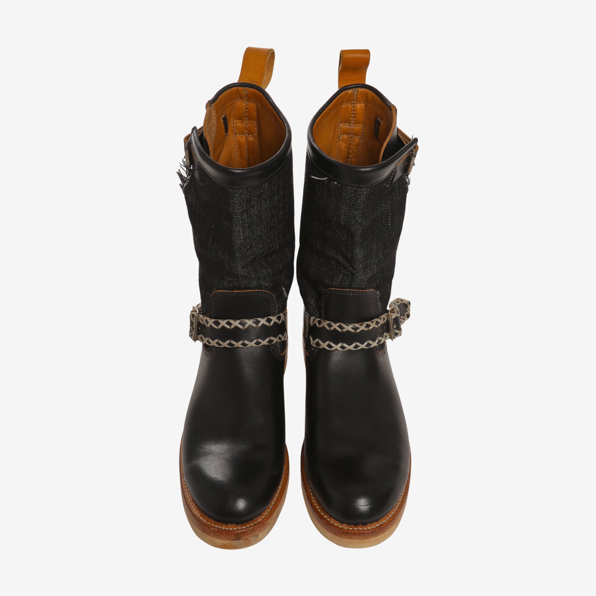 TWO Batuhe Buckle Boots