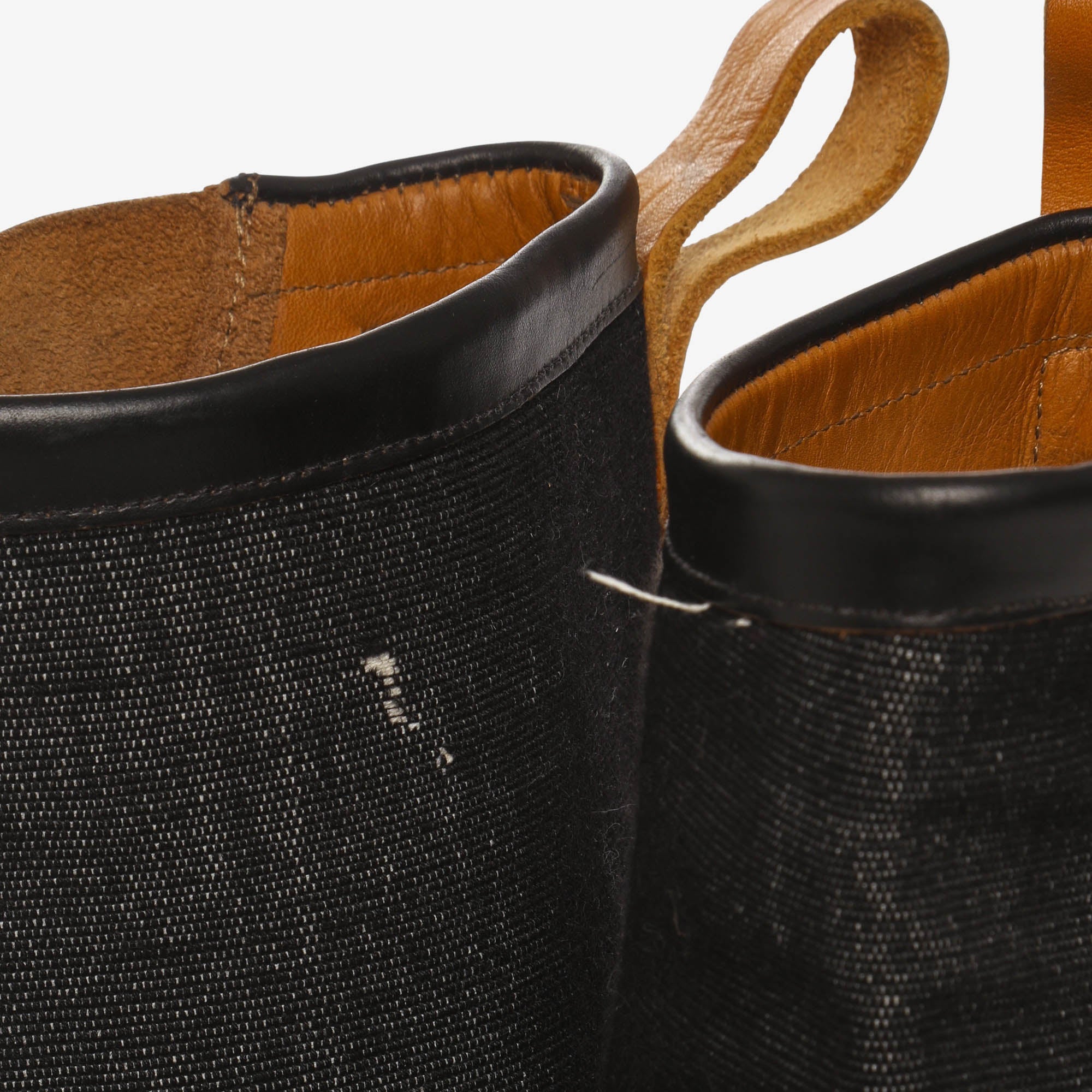 TWO Batuhe Buckle Boots
