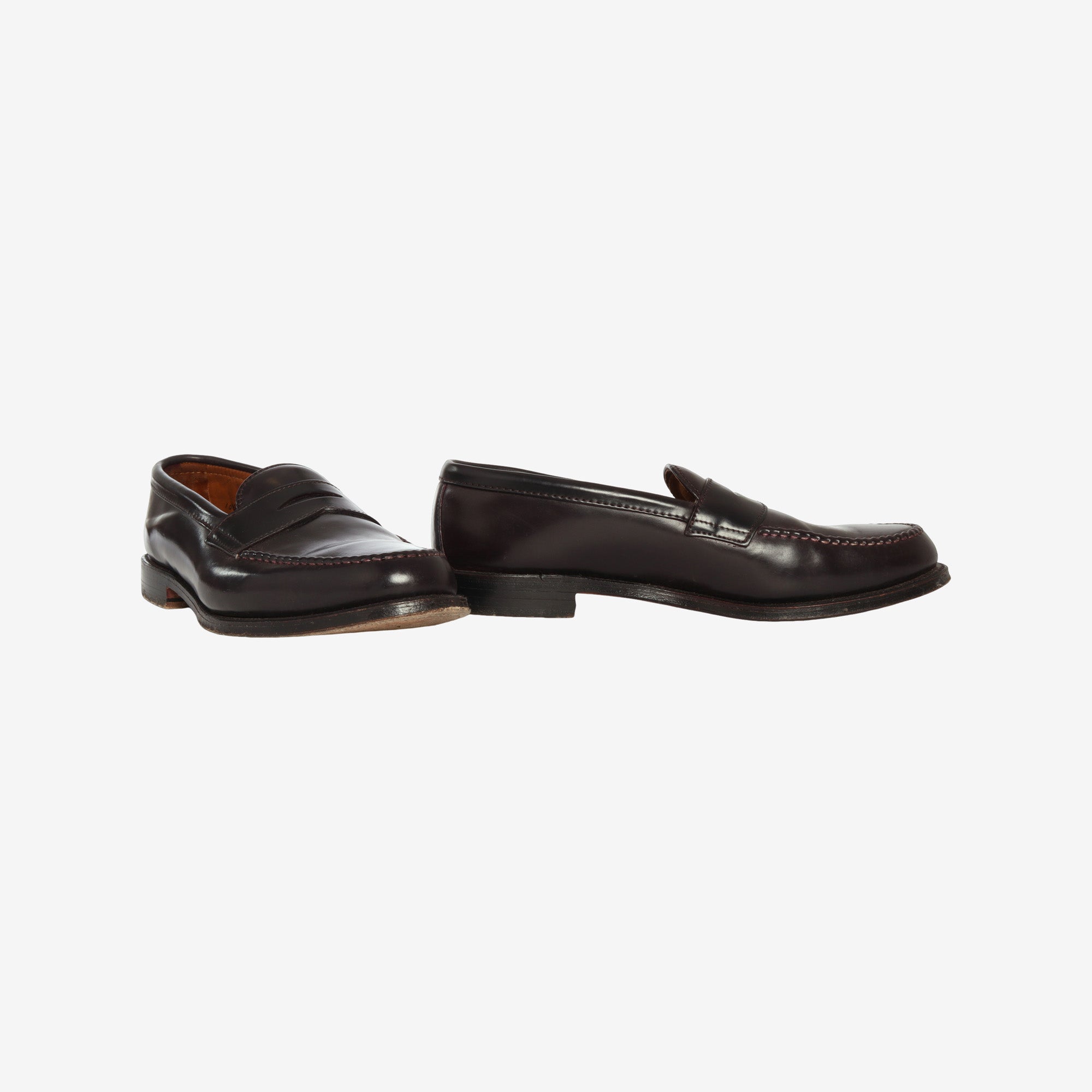 Shell Leisure Handsewn Moccasin (Rare)