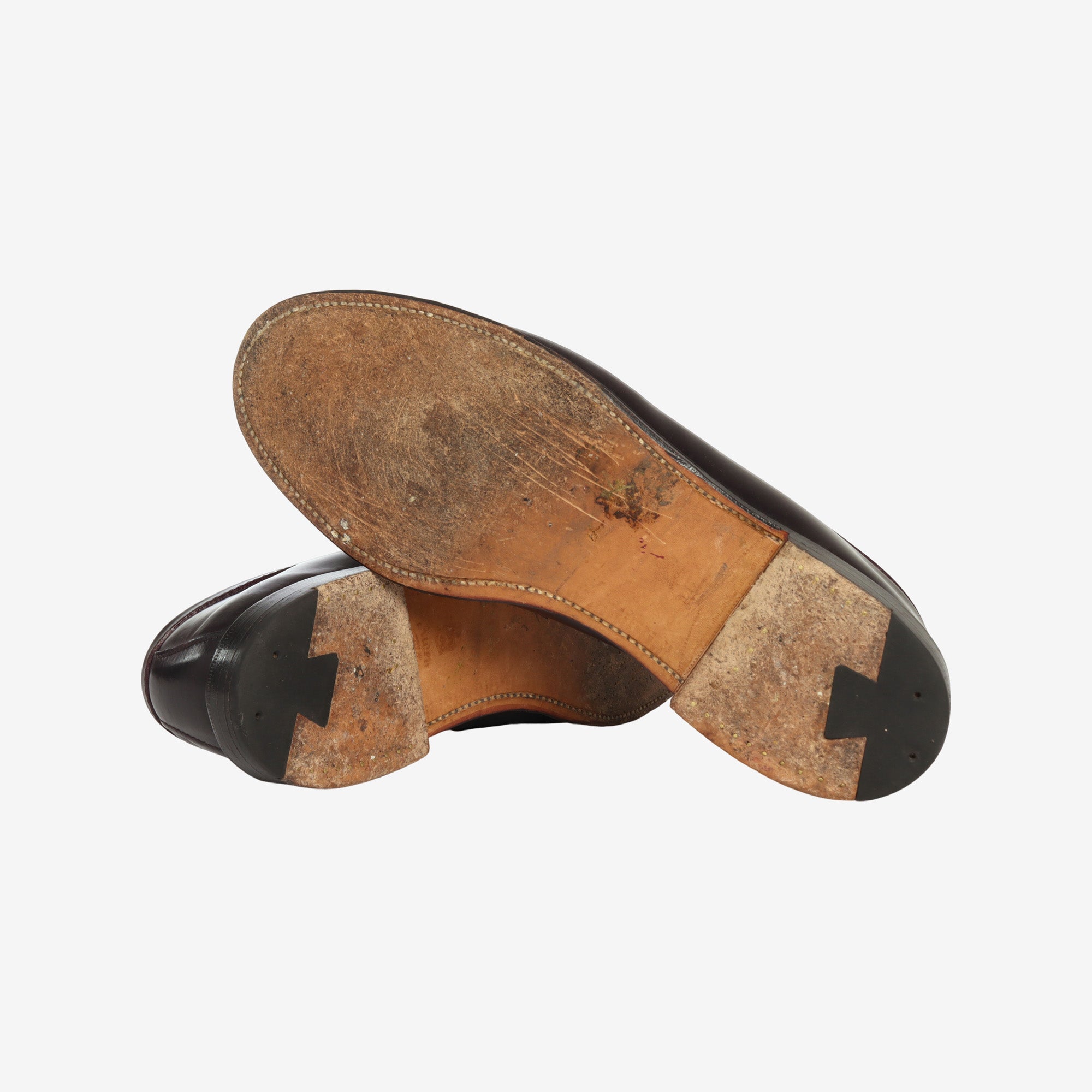 Shell Leisure Handsewn Moccasin (Rare)