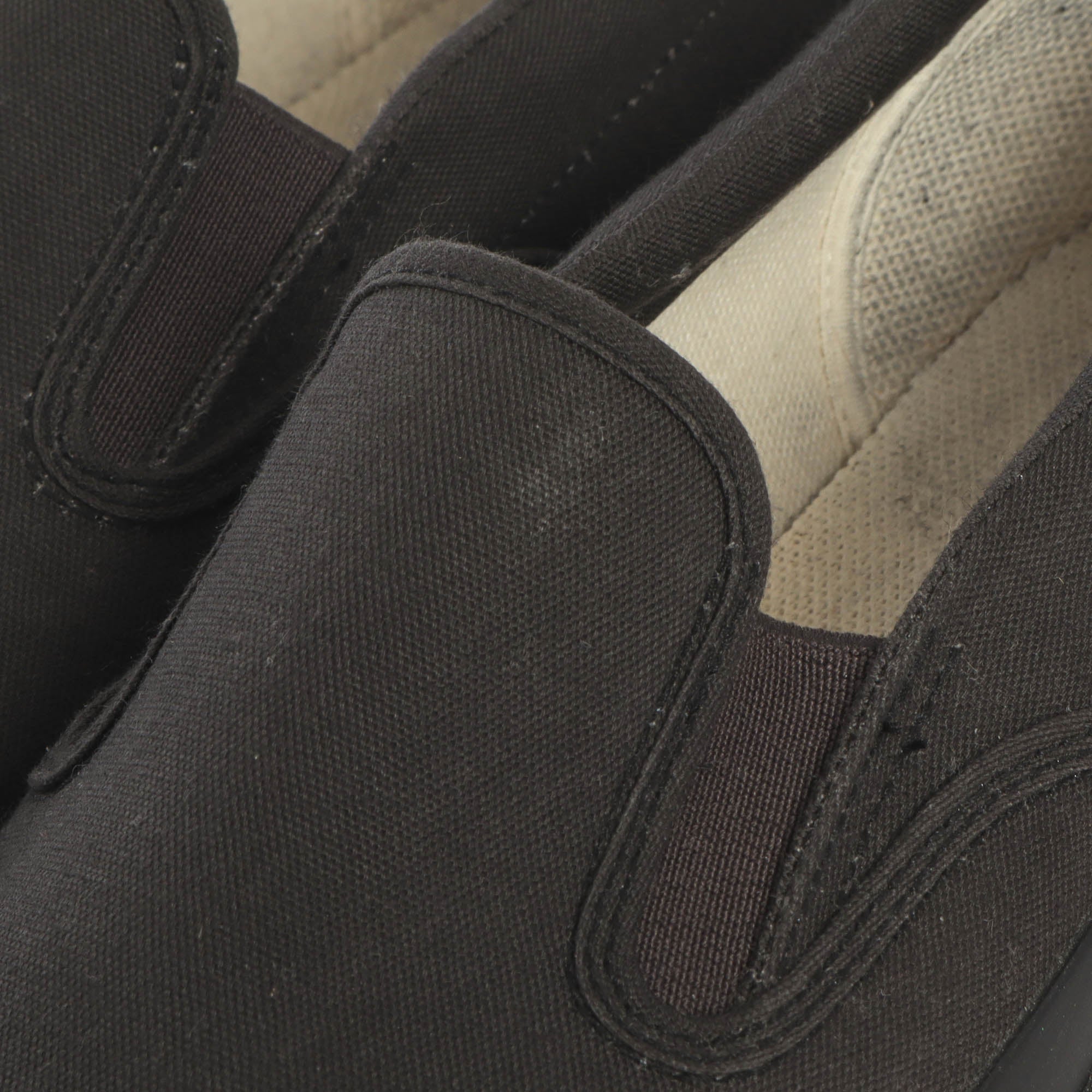 Sidegoa Slip On Sneaker