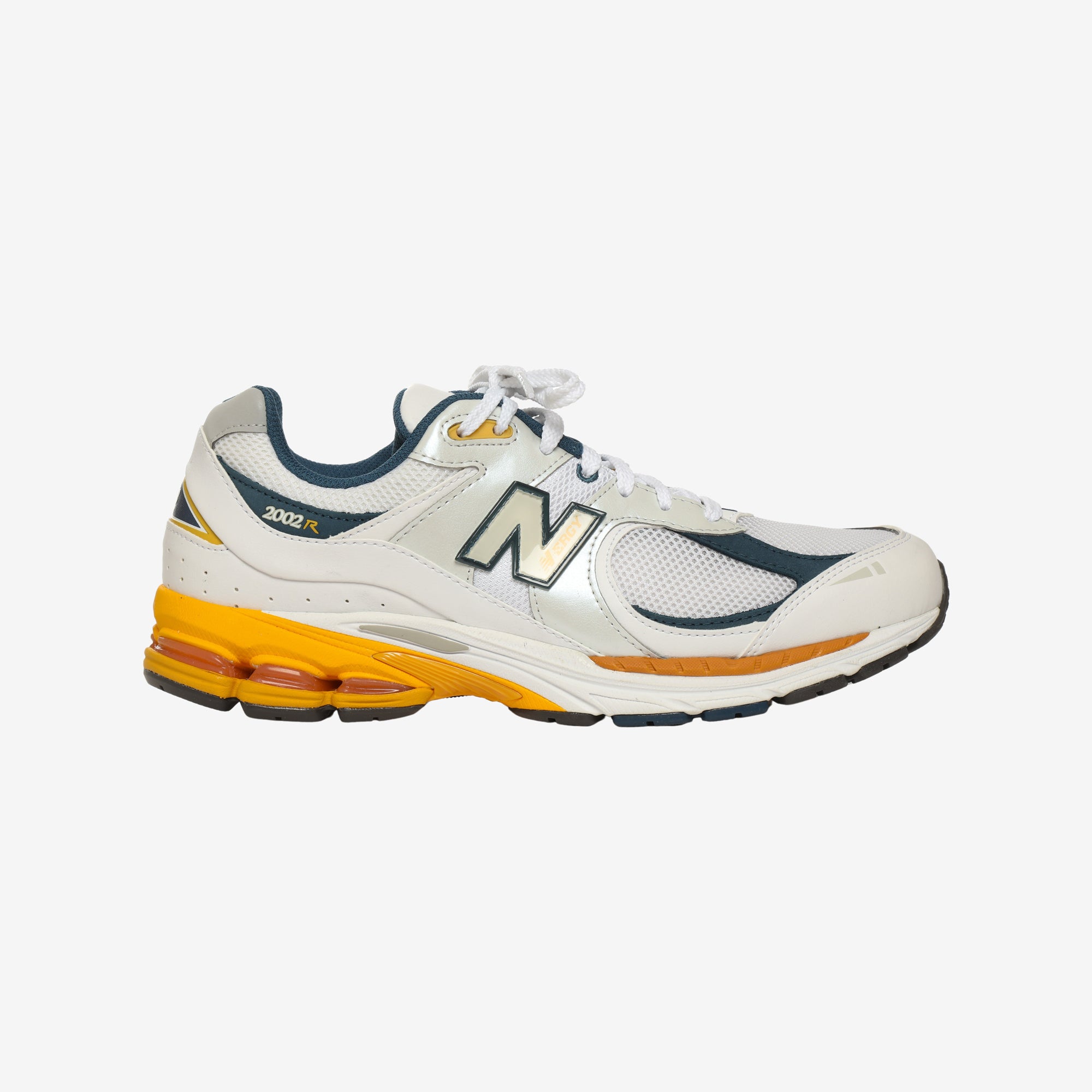 2002R Running Sneakers