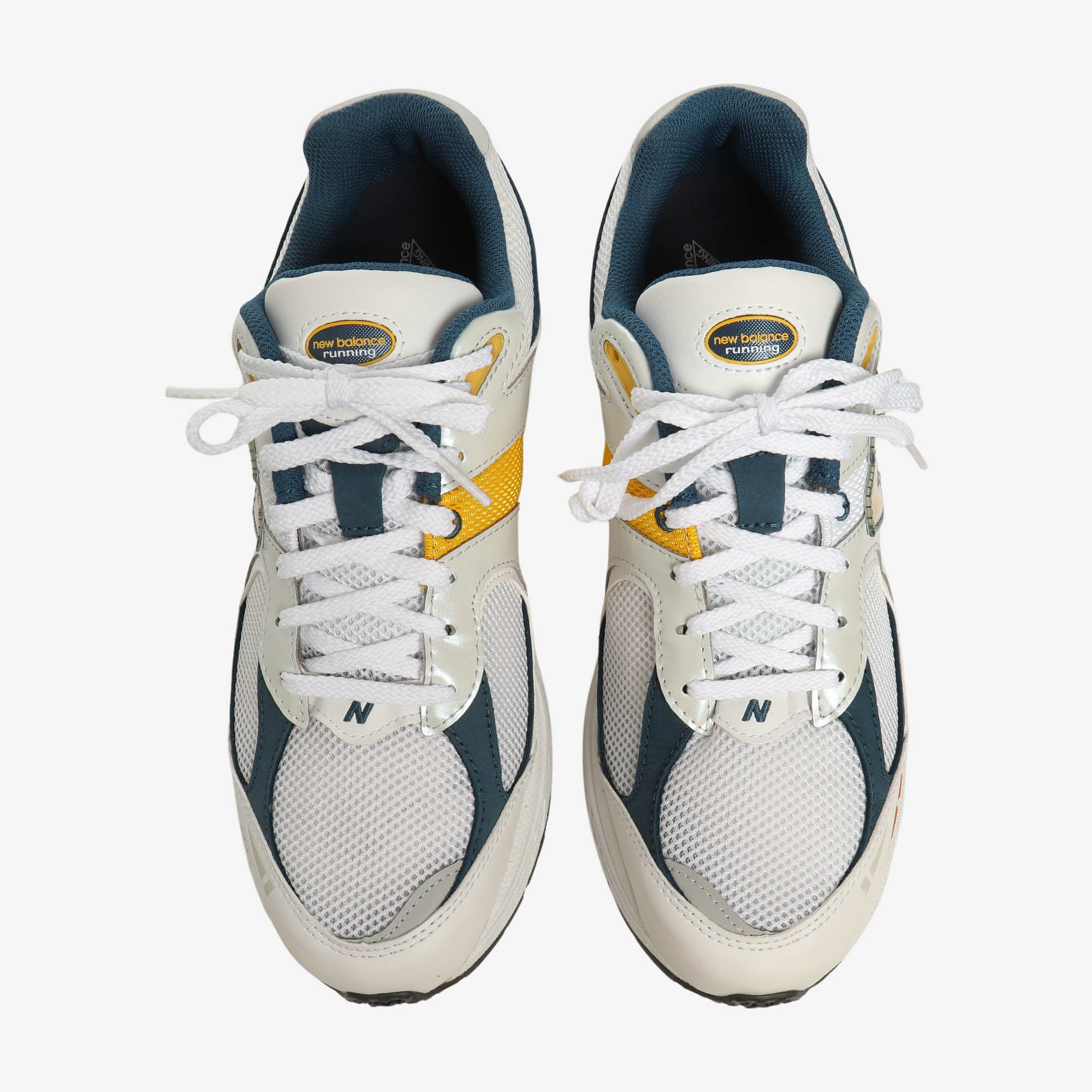 2002R Running Sneakers