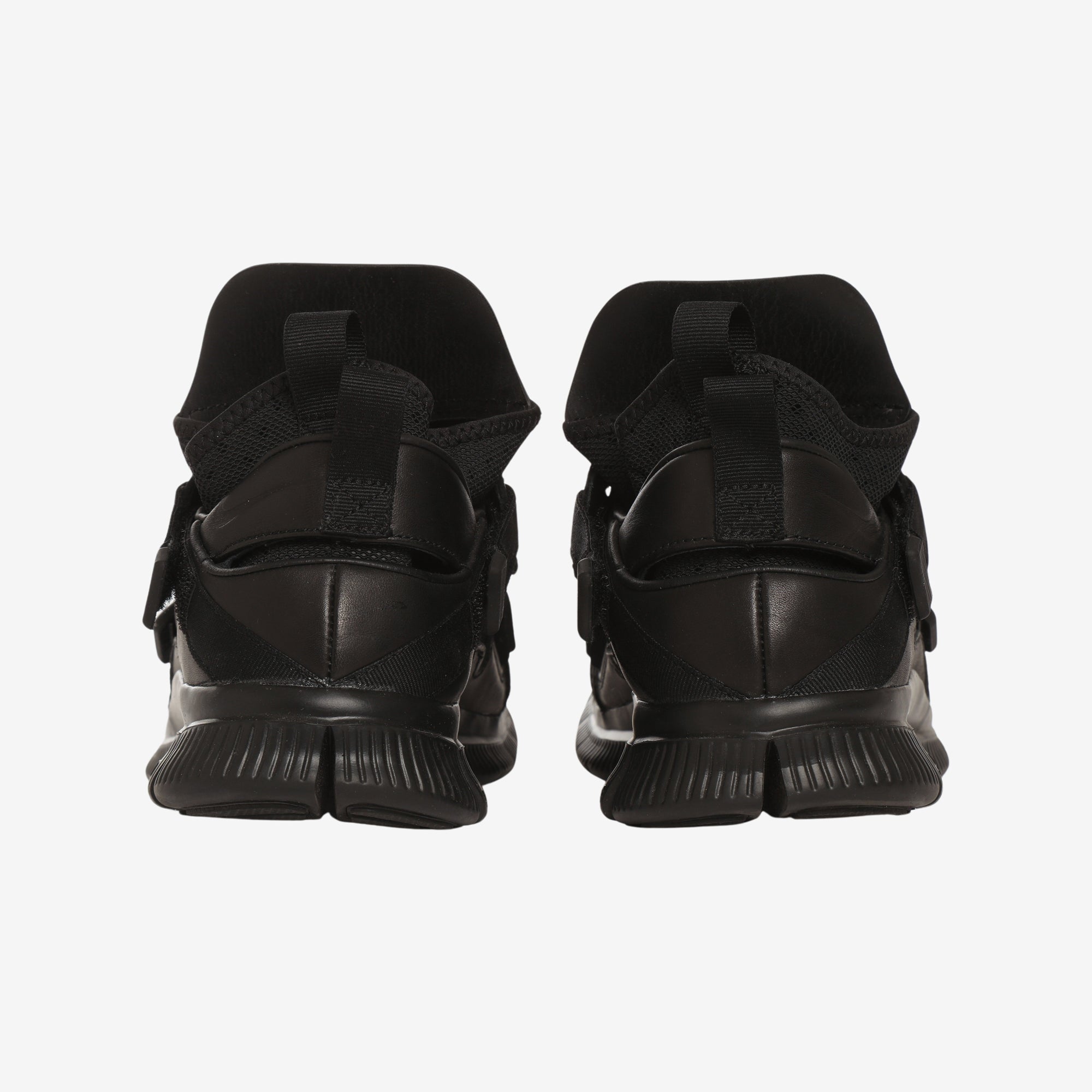 Free Huarache Carnivore Sneakers