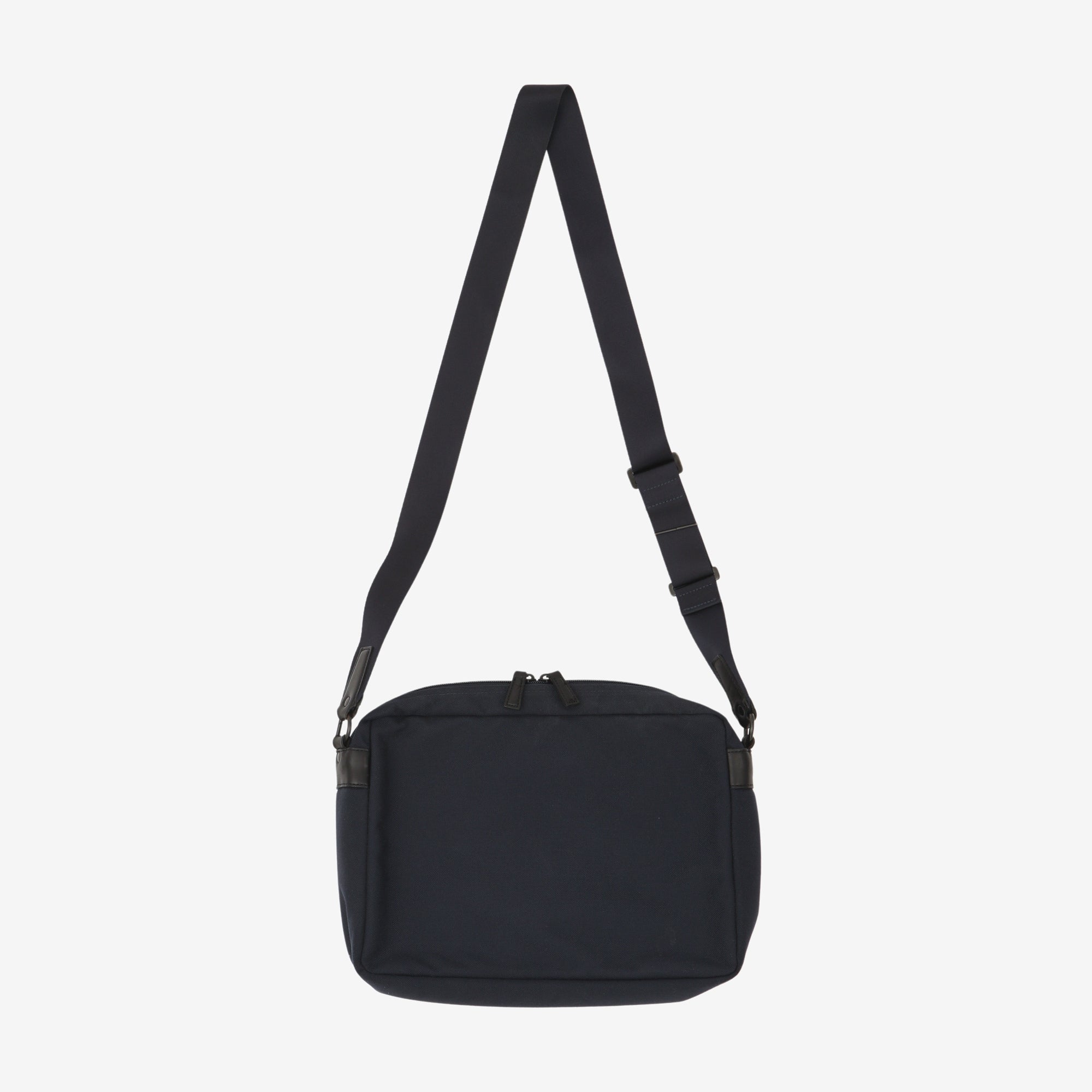 Zip Top Overnighter Bag (Monocle)