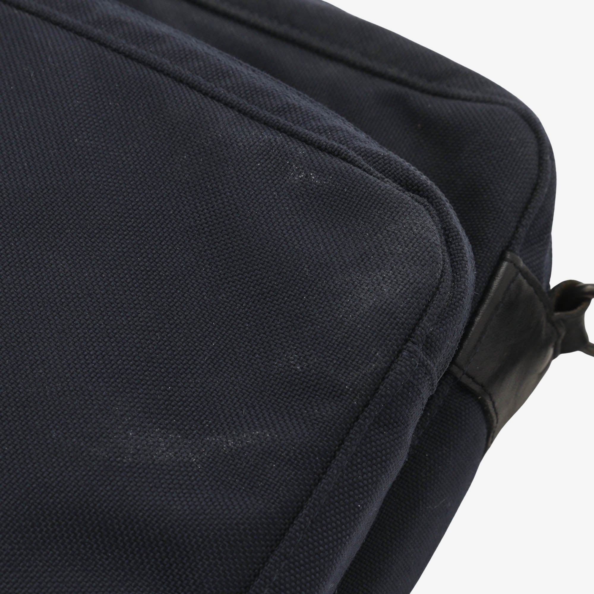 Zip Top Overnighter Bag (Monocle)